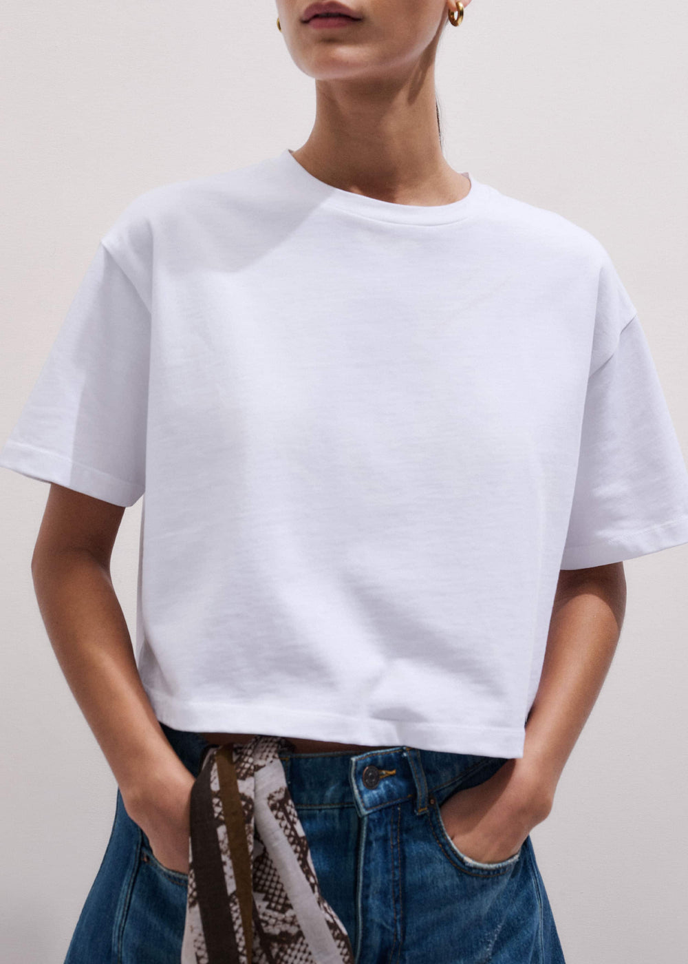White Relaxed Cropped T-Shirt meandem