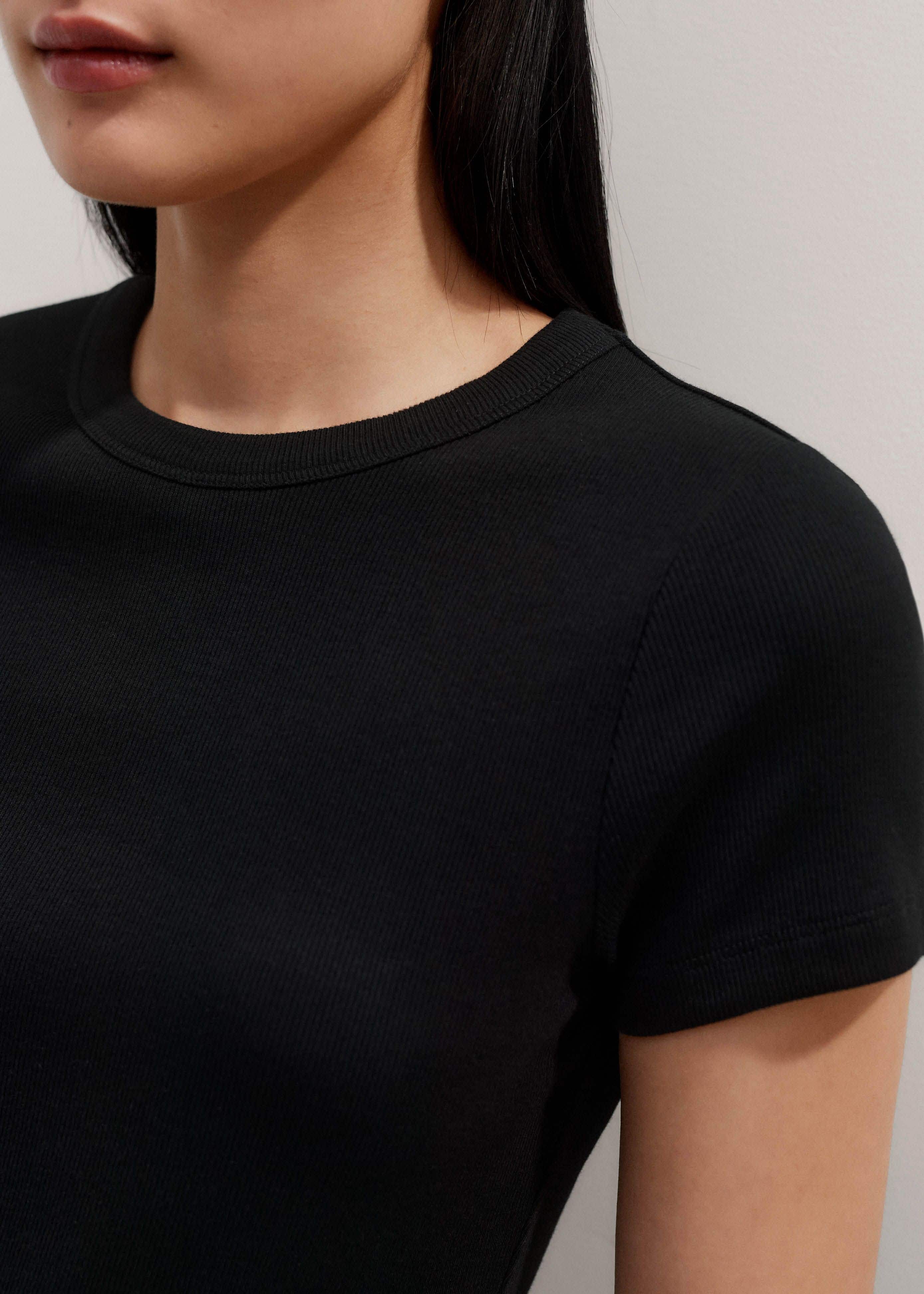 Black Ultimate Fitted Rib Crew Neck Tee meandem