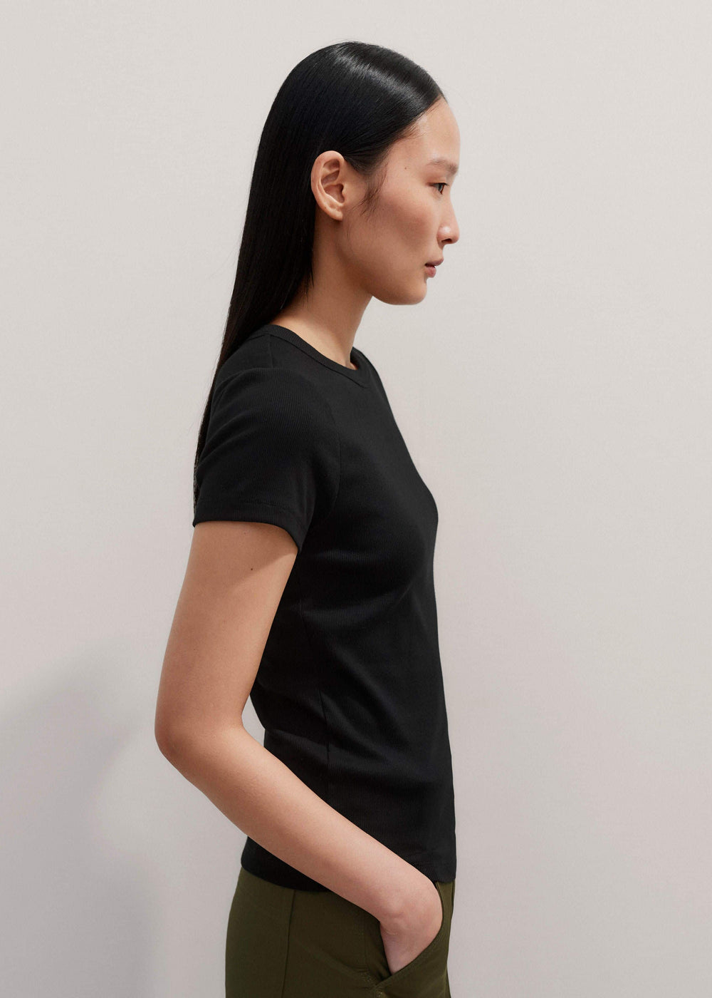 Black Ultimate Fitted Rib Crew Neck Tee meandem