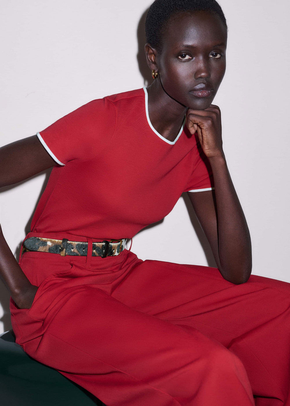 Red Contrast Trim Slim Tee meandem