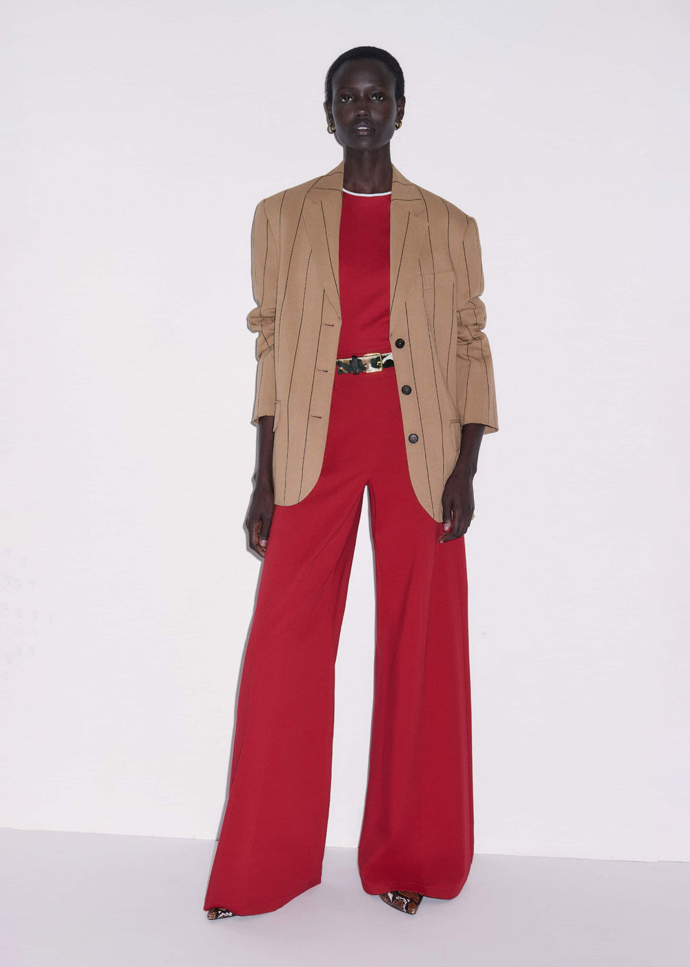 Red Contrast Trim Slim Tee meandem