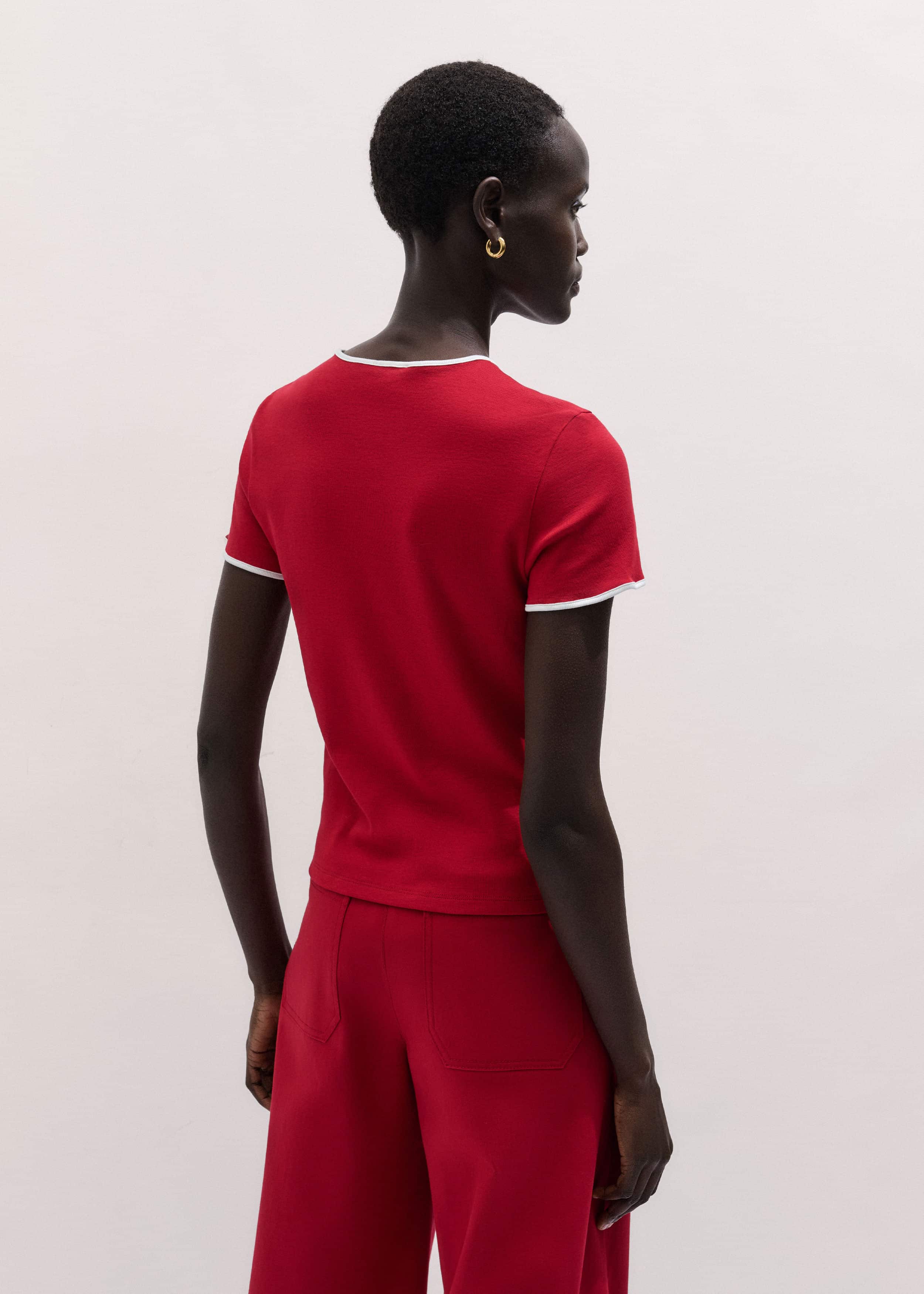 Red Contrast Trim Slim Tee meandem