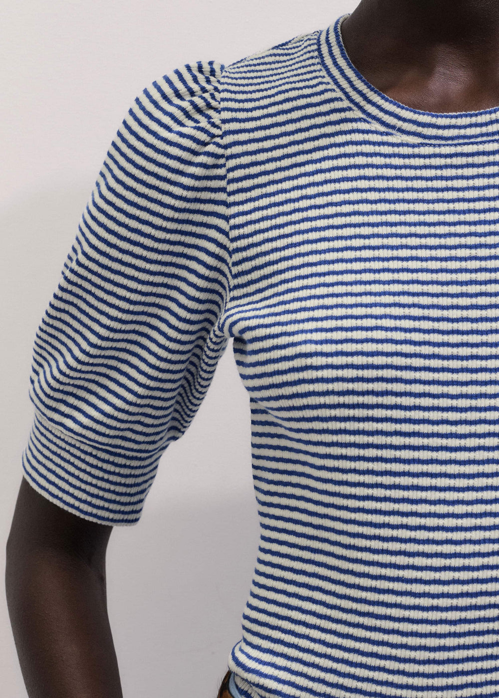Blue Feminine Sleeve Tee meandem