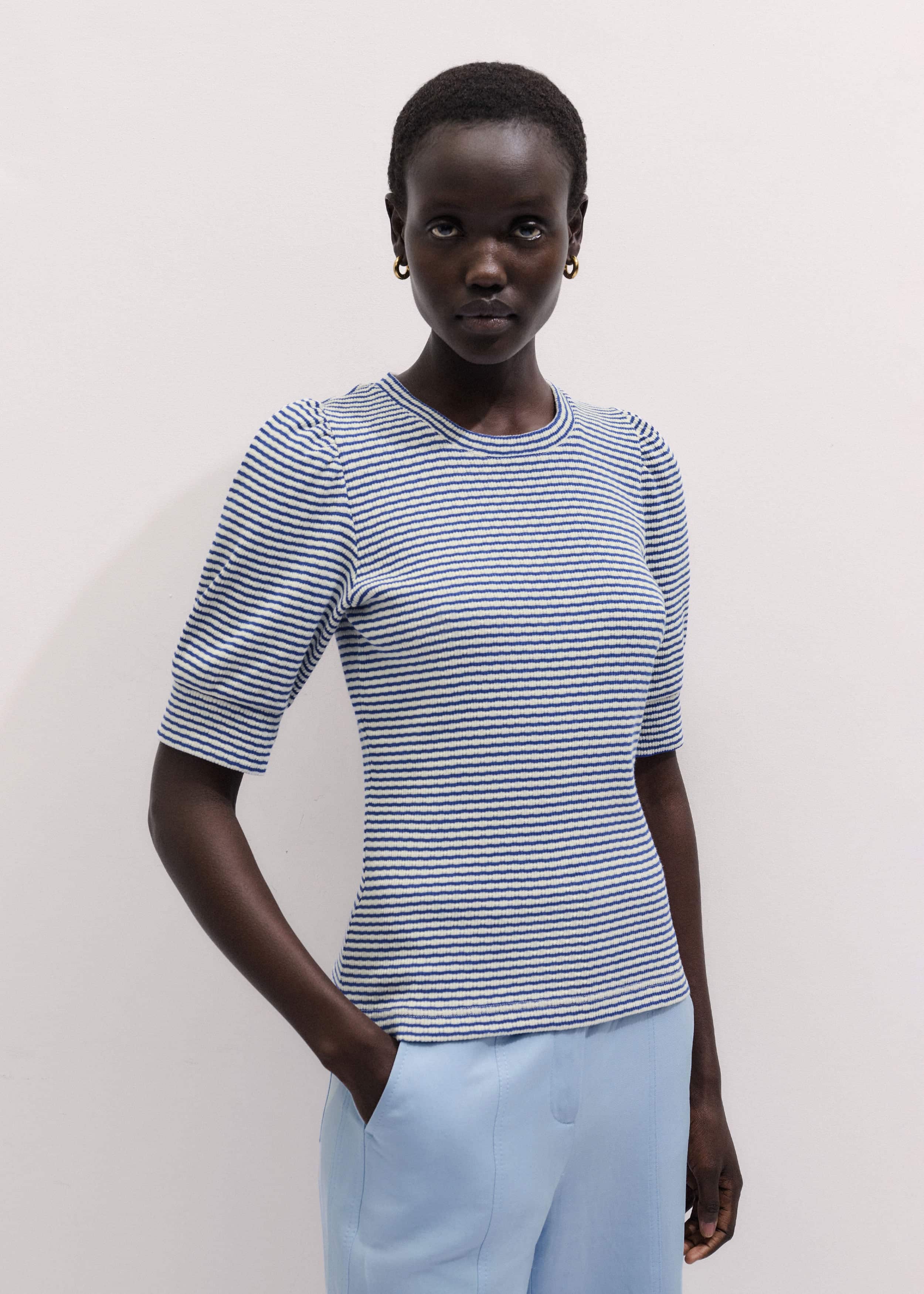 Blue Feminine Sleeve Tee meandem