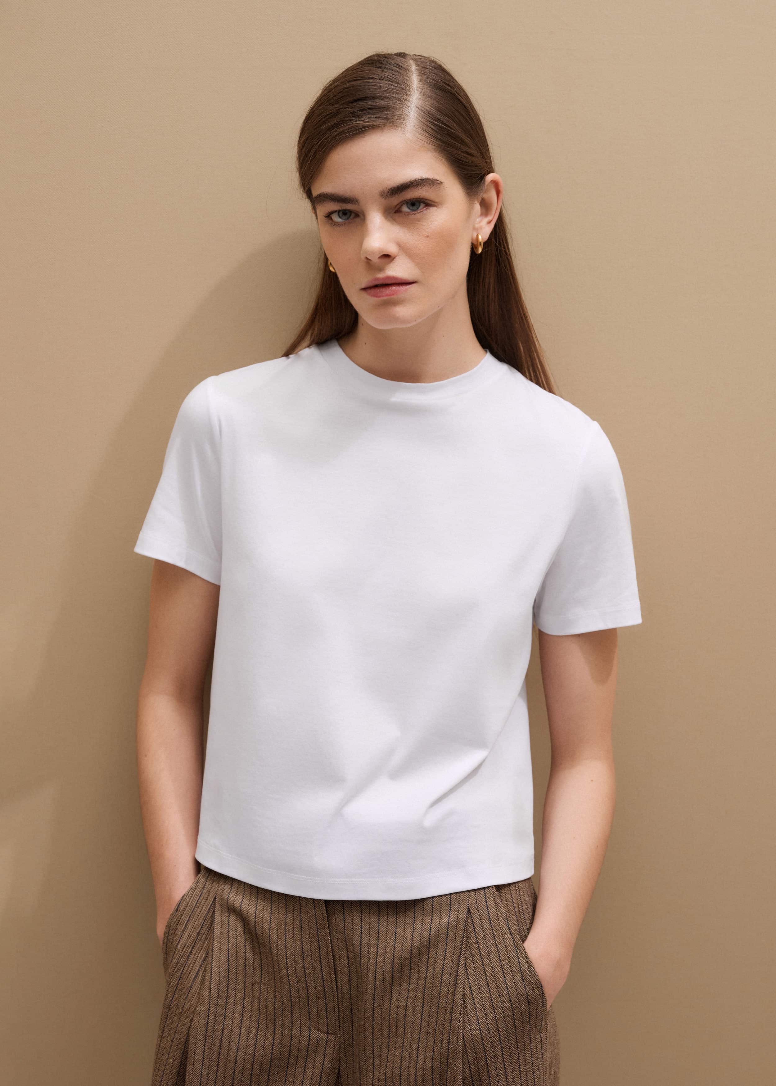 White Under Suit Tailoring Tee meandem