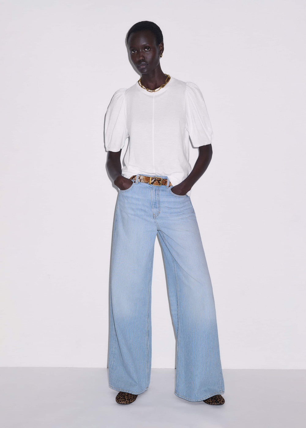 White Feminine Sleeve Swing Top meandem