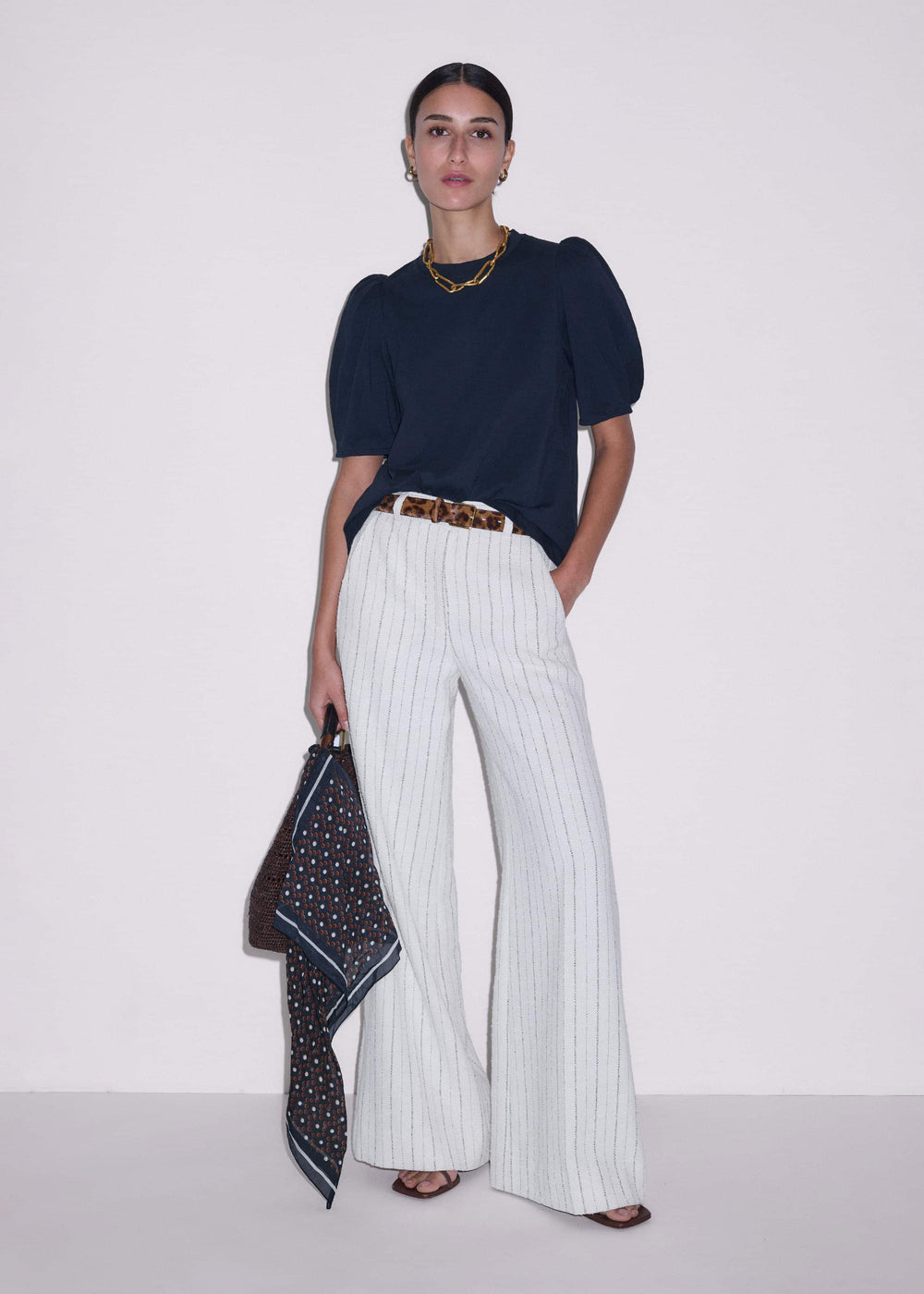 Navy Feminine Sleeve Swing Top meandem