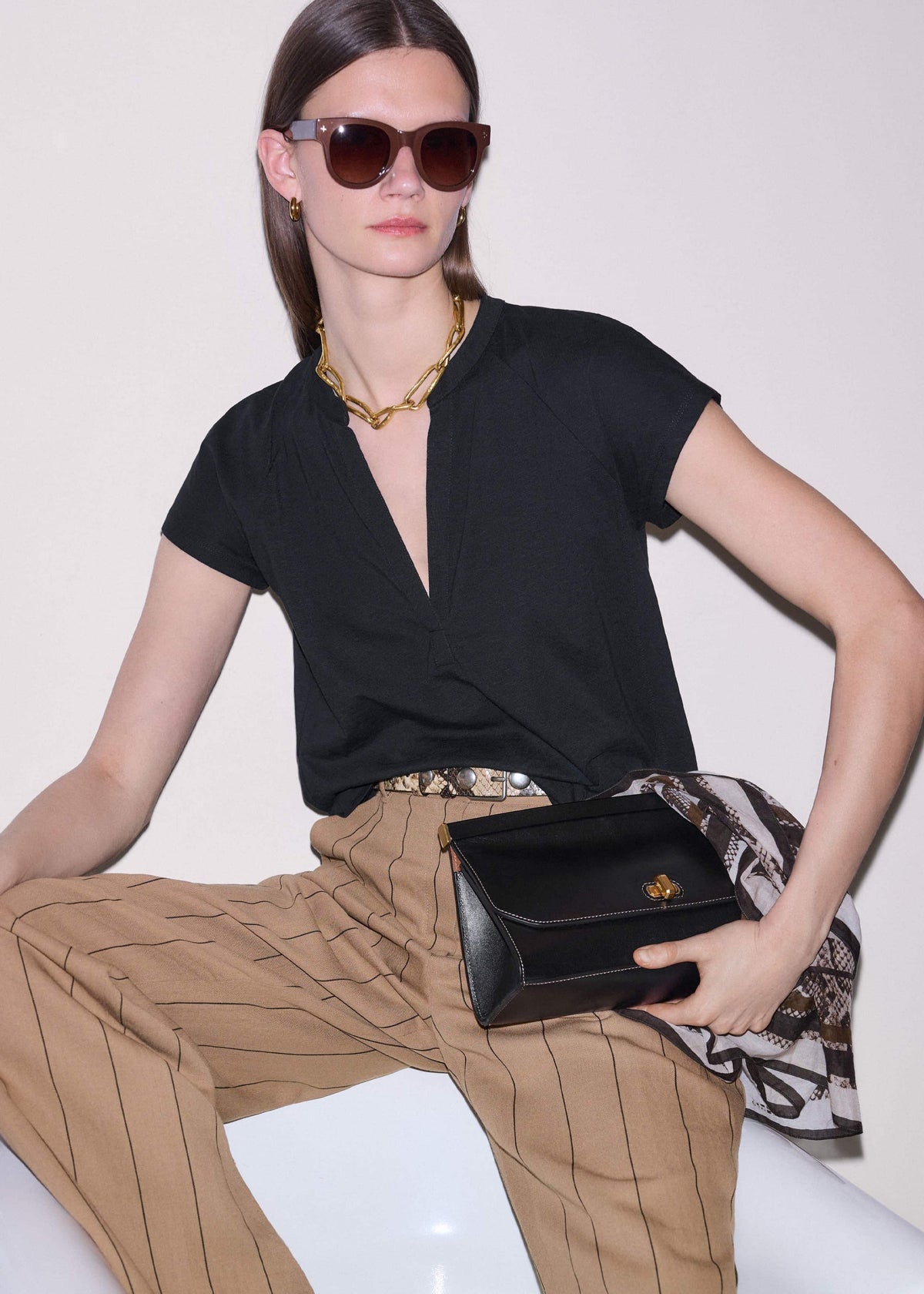 Black Open Placket Swing Top meandem