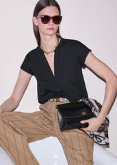 Black Open Placket Swing Top meandem