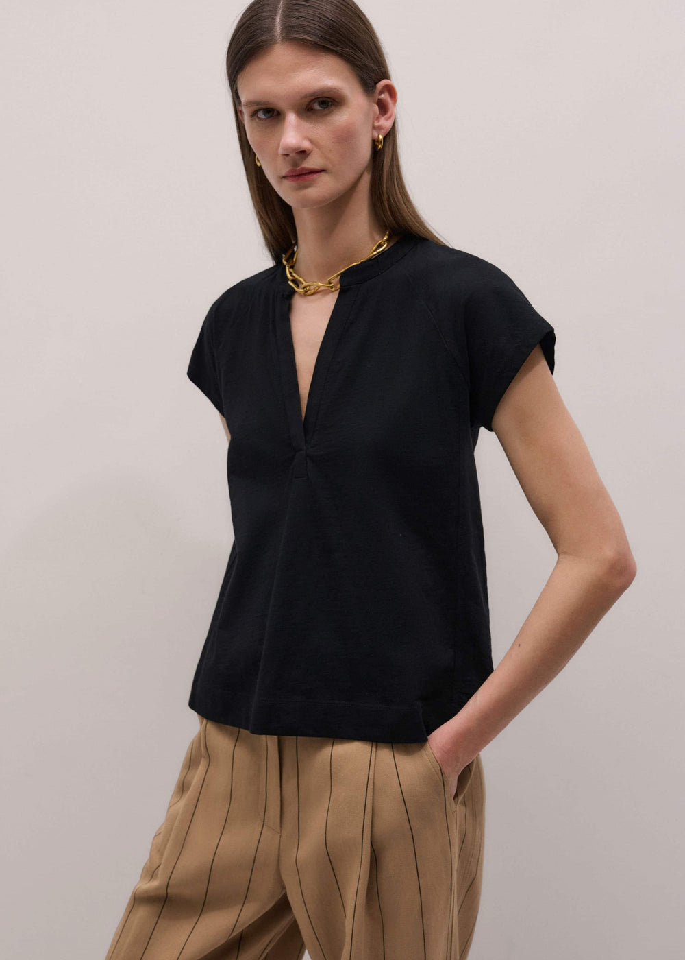 Black Open Placket Swing Top meandem