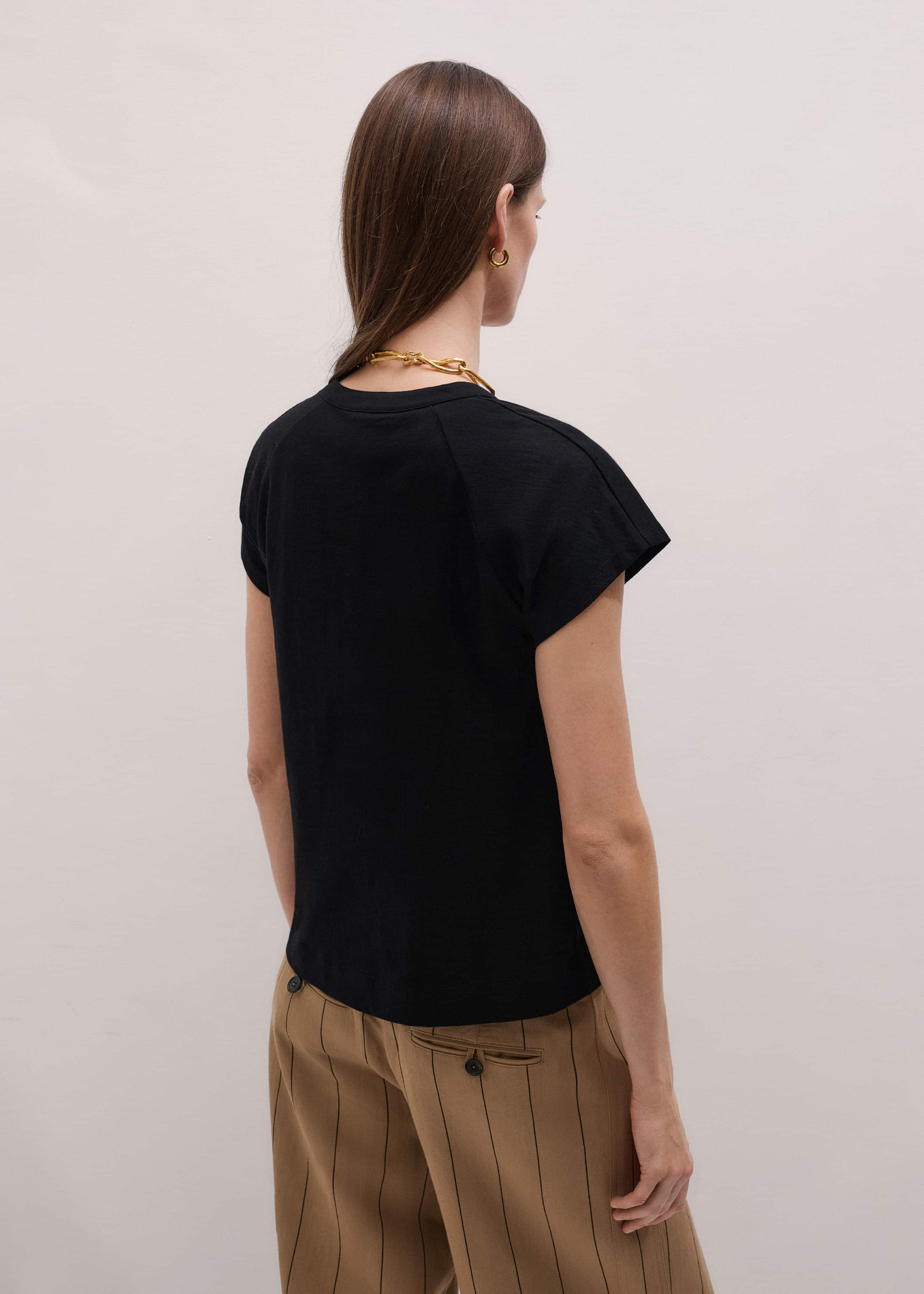 Black Open Placket Swing Top meandem