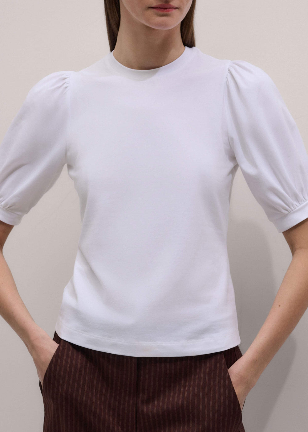 White Feminine Sleeve Tee meandem