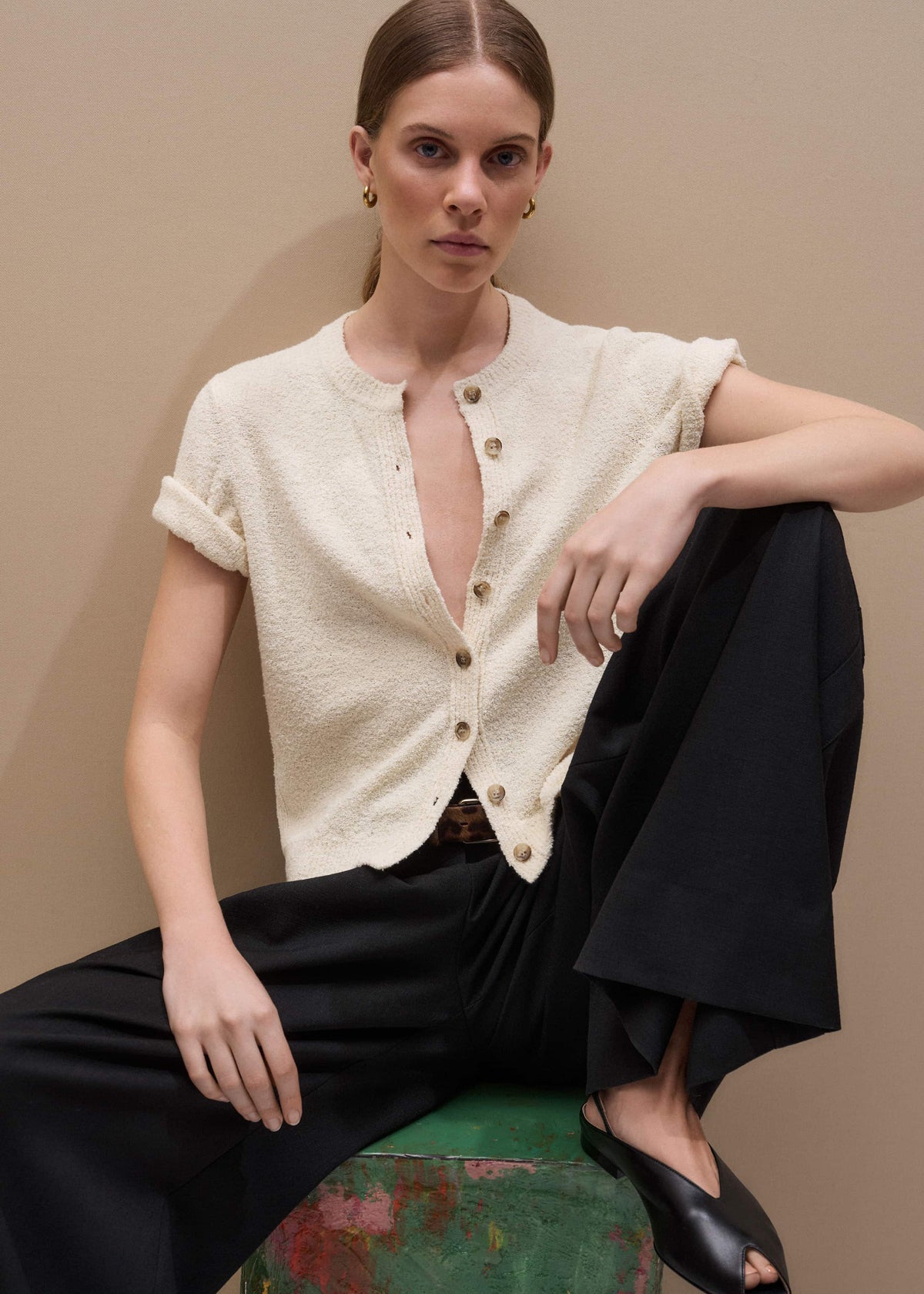 Cream Short Sleeve Cardigan meandem