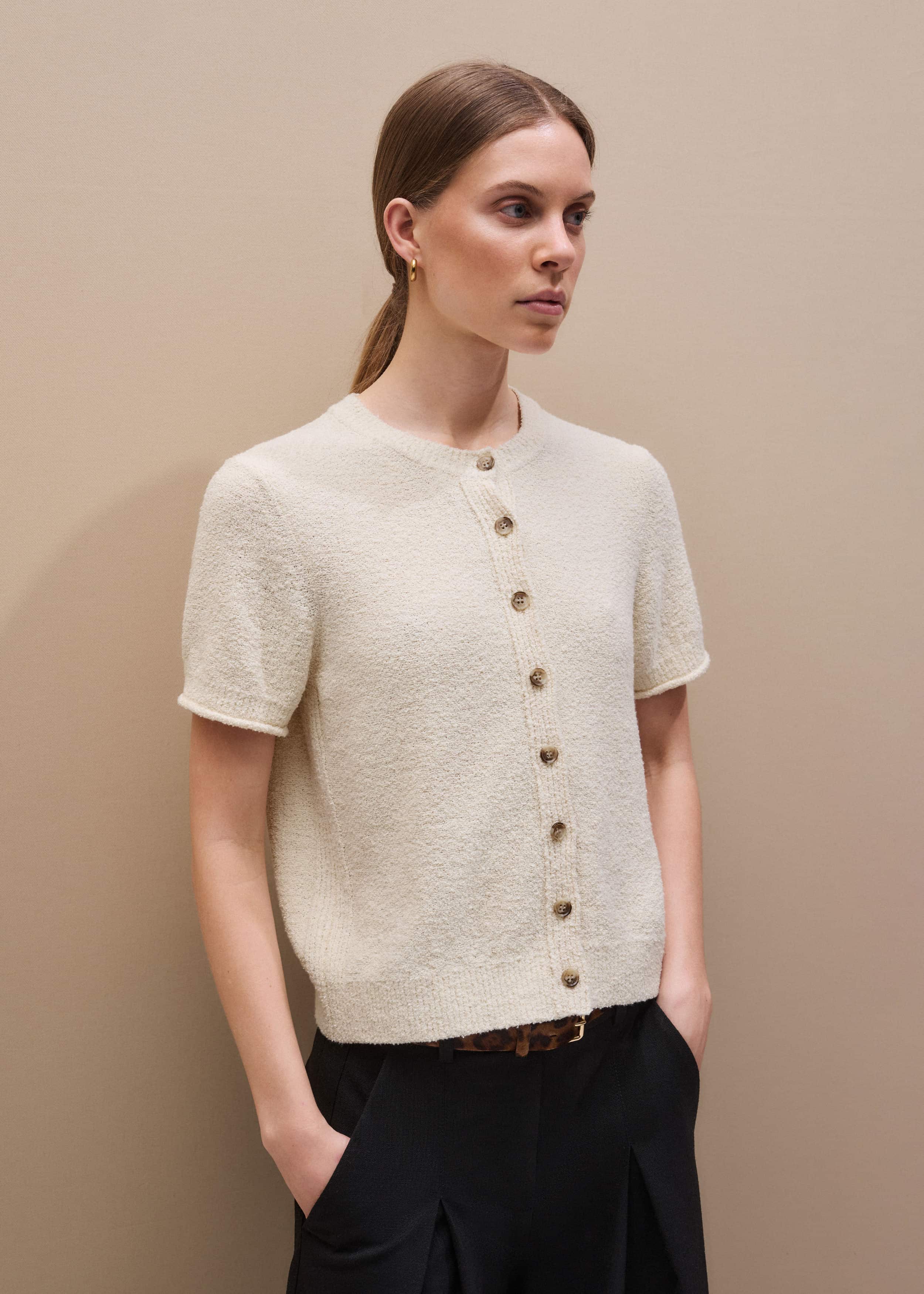 Cream Short Sleeve Cardigan meandem