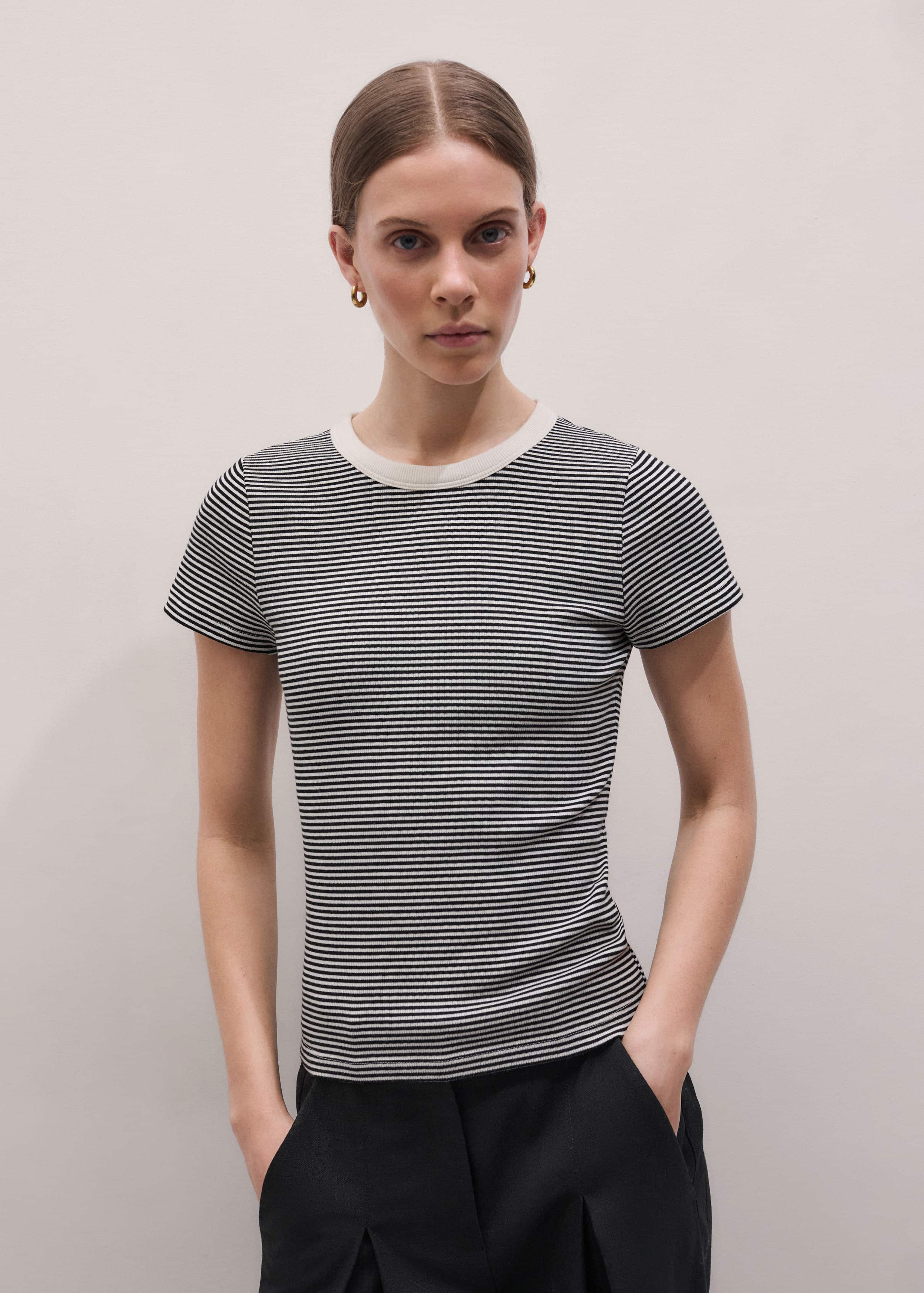 Black Swan Slim Tee meandem