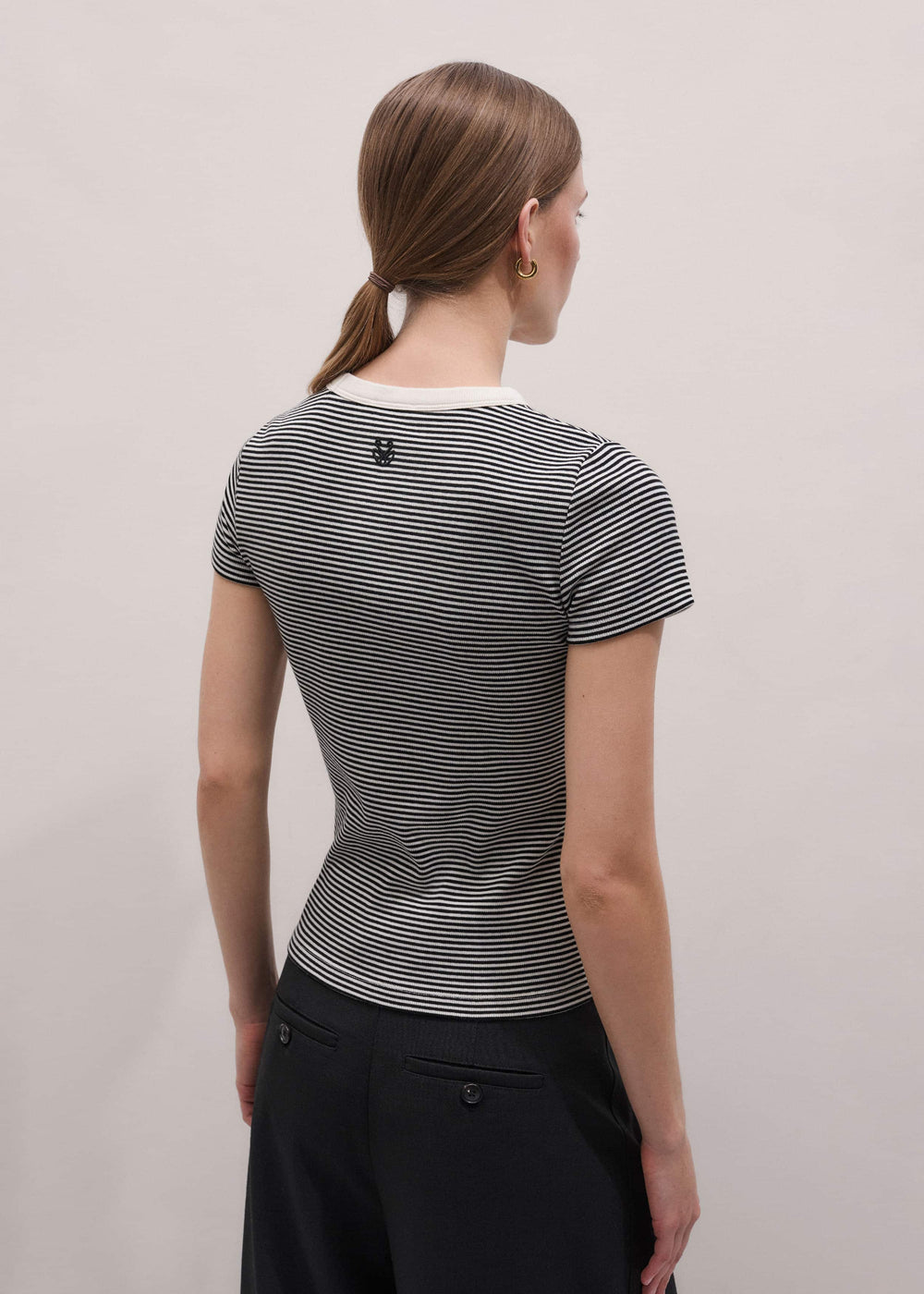 Black Swan Slim Tee meandem