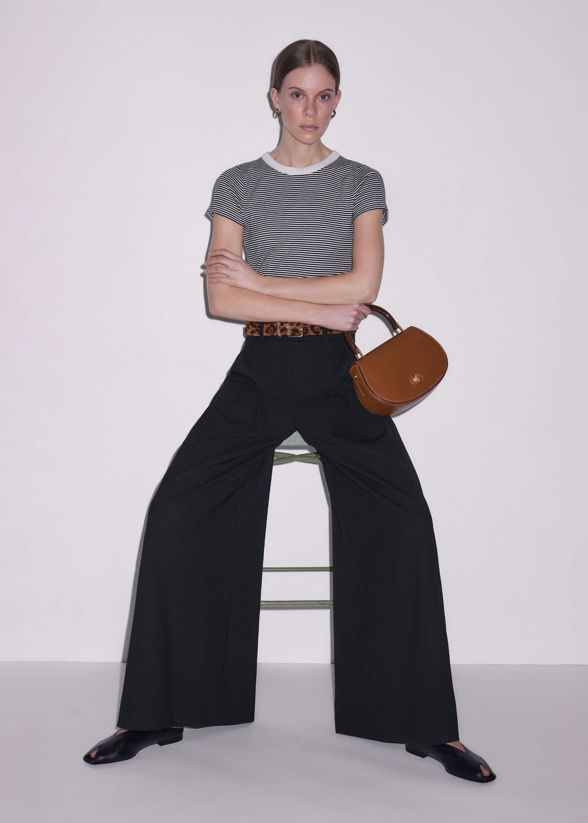 Black Swan Slim Tee meandem
