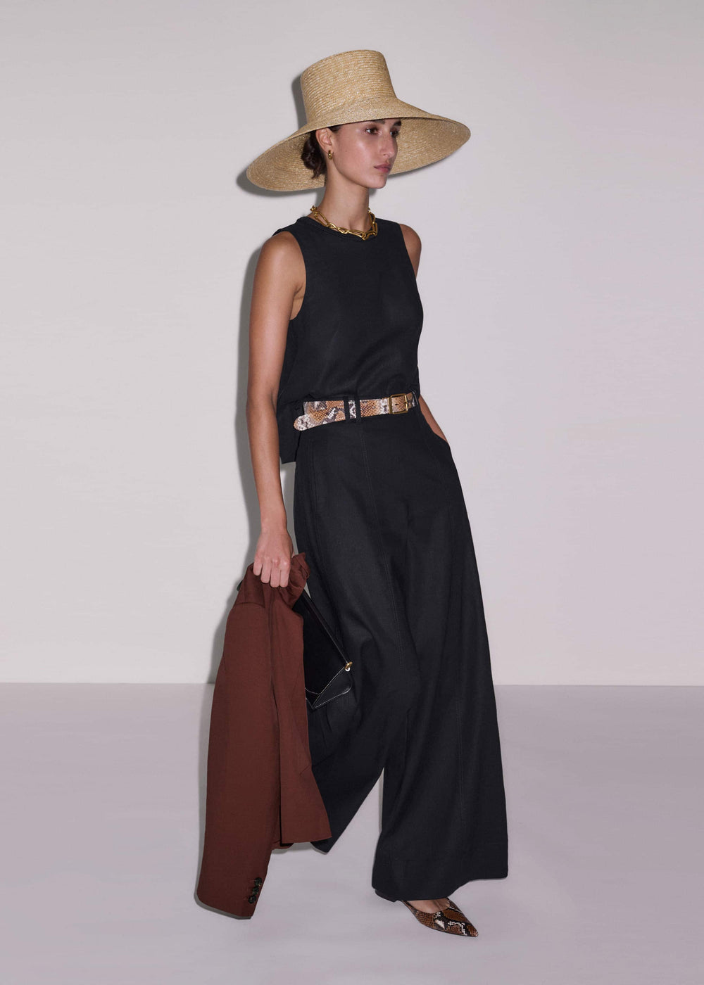 Black Crochet Trim Crop Top meandem