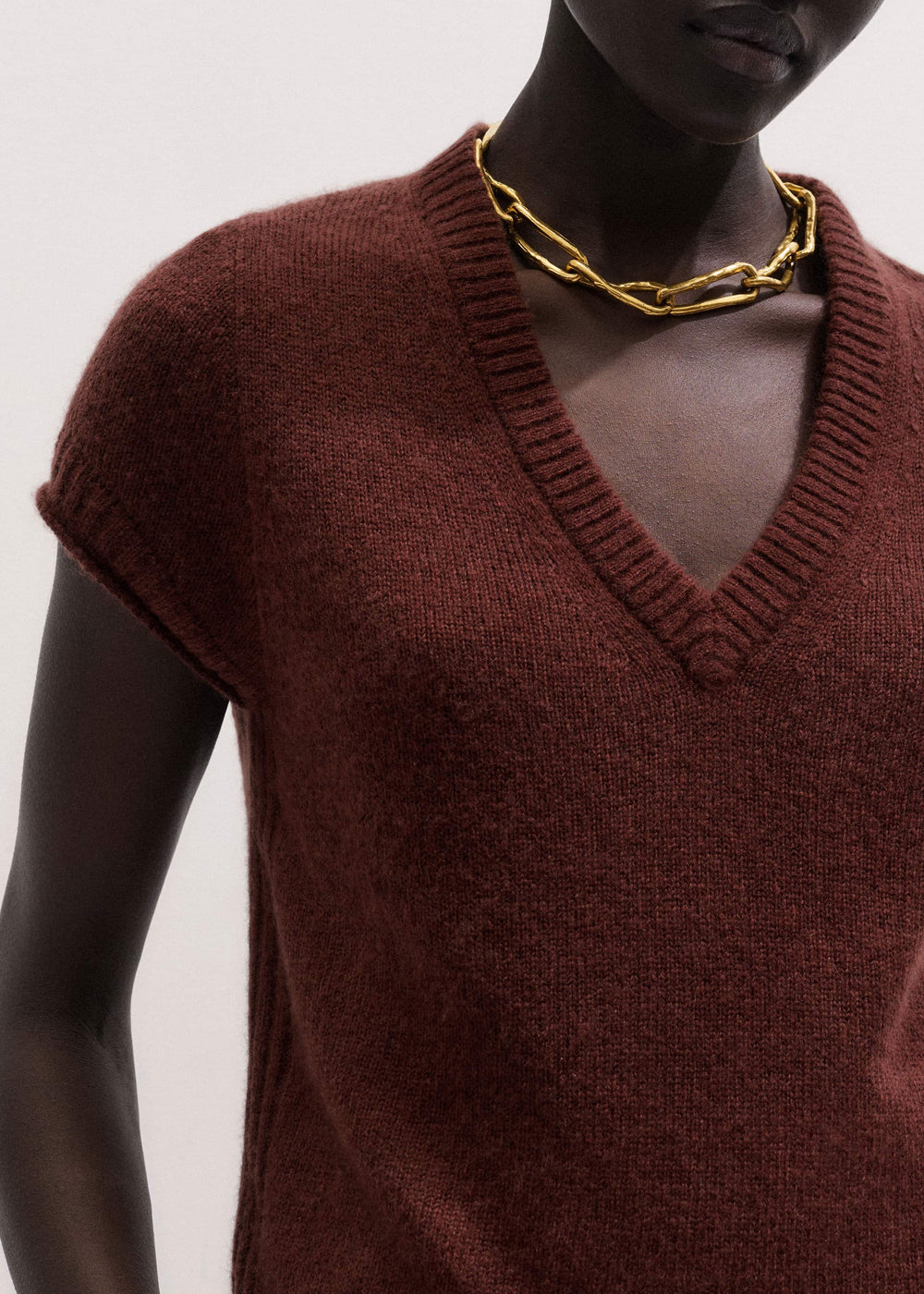 Cinnamon Brown V-Neck Baby Tee meandem