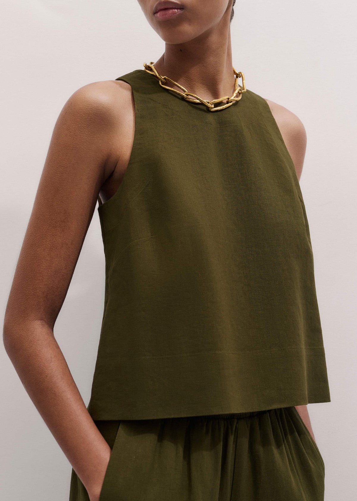 Olive Green Shell Crop Top meandem