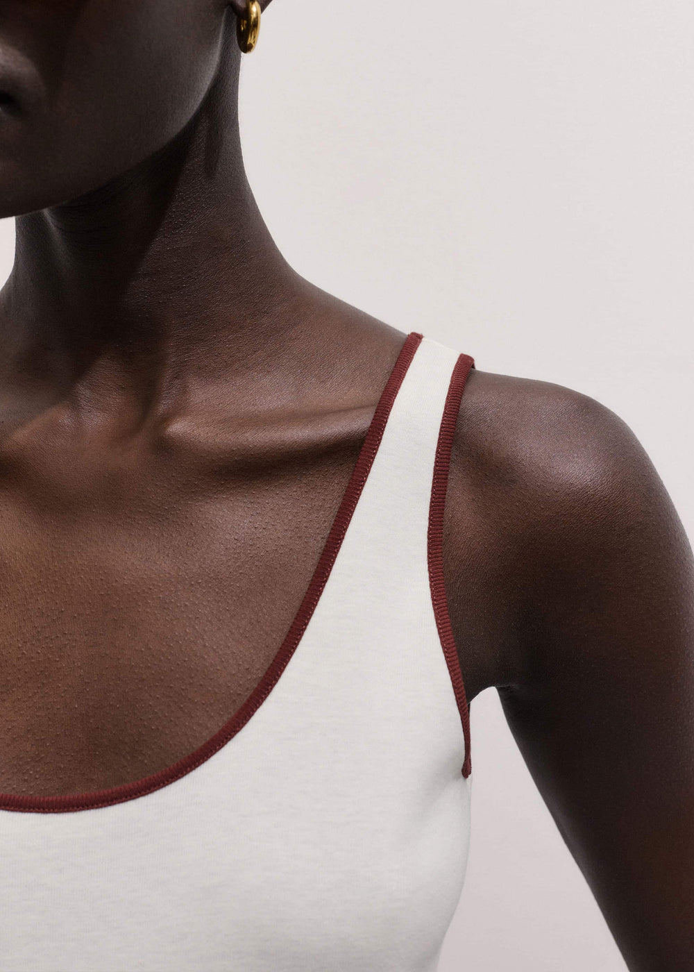 Cream Contrast Trim Slim Vest meandem