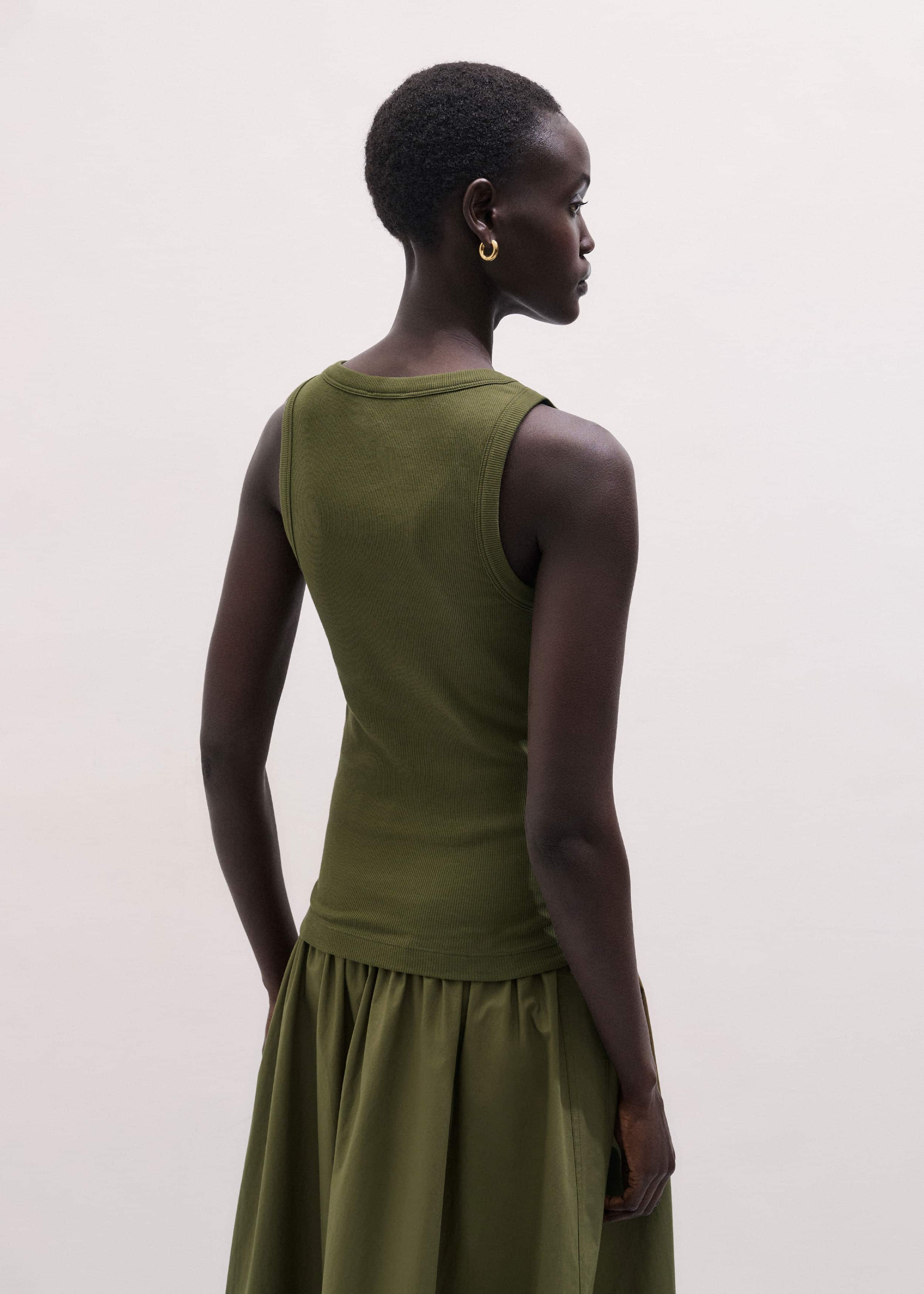 Olive Green Perfect Basic Vest meandem