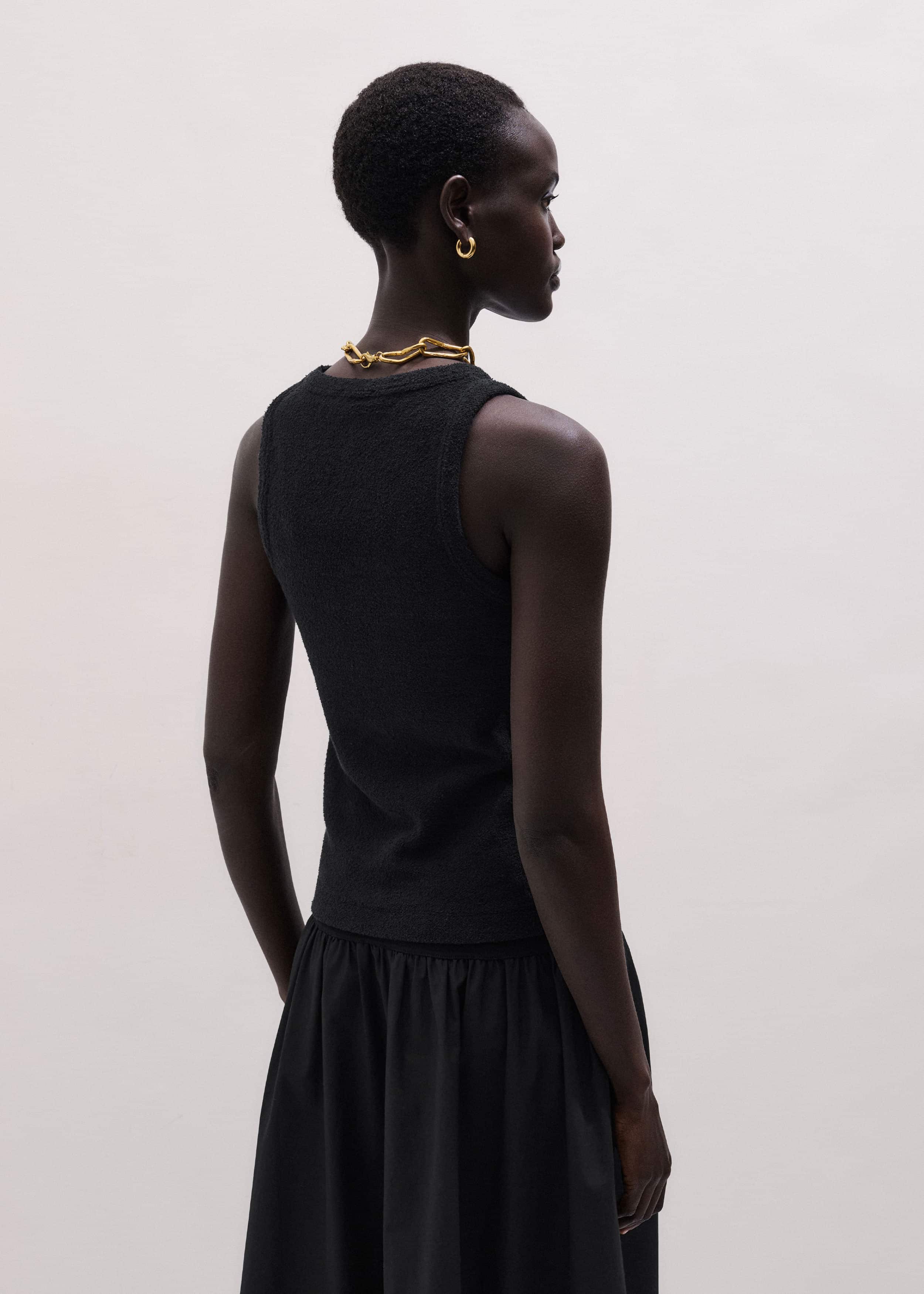 Black Textured Slim Basic Tank Top meandem