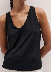 Black Scoop Neck Vest meandem