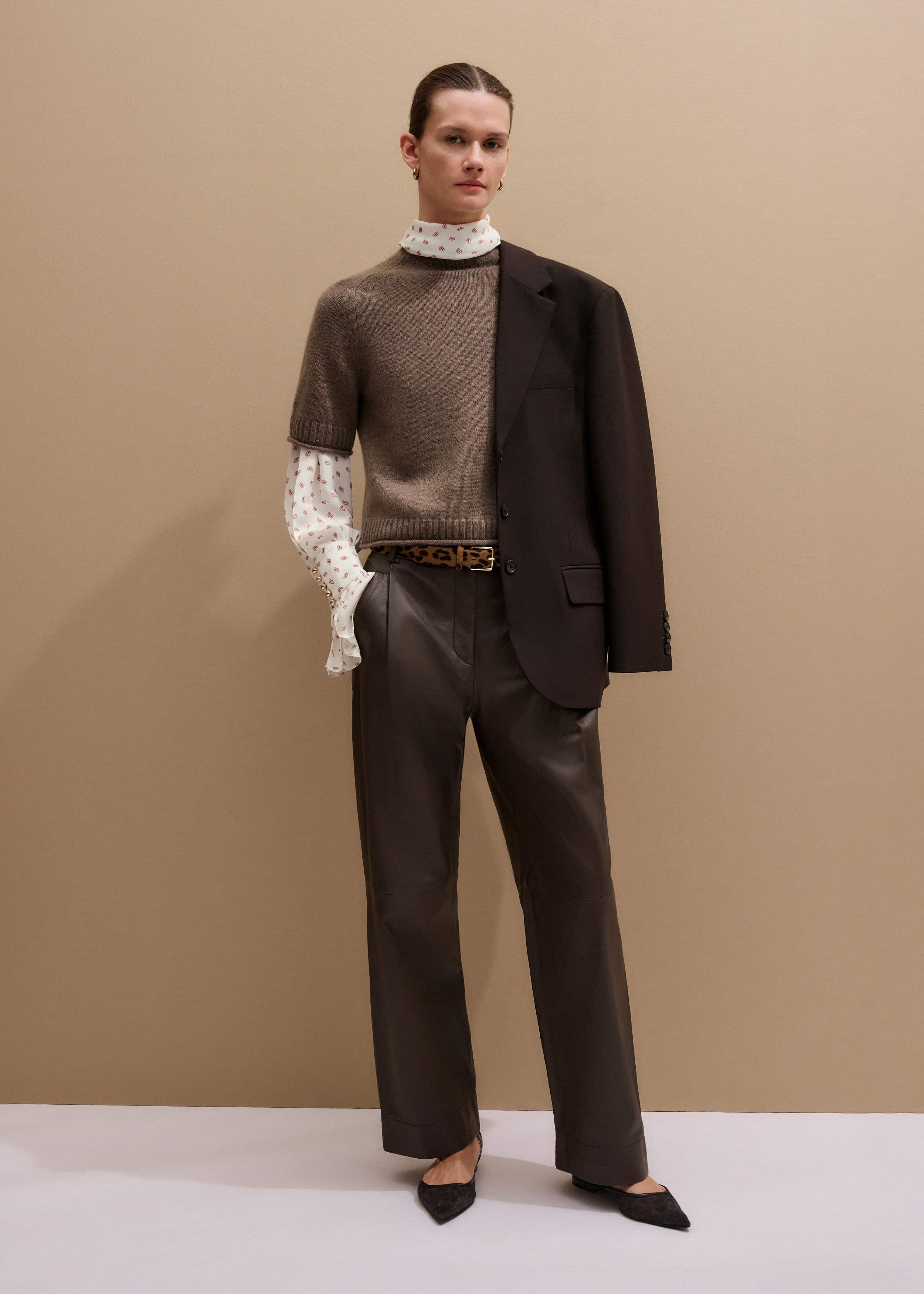 Brown Cashmere Roll Trim Knit Tee meandem