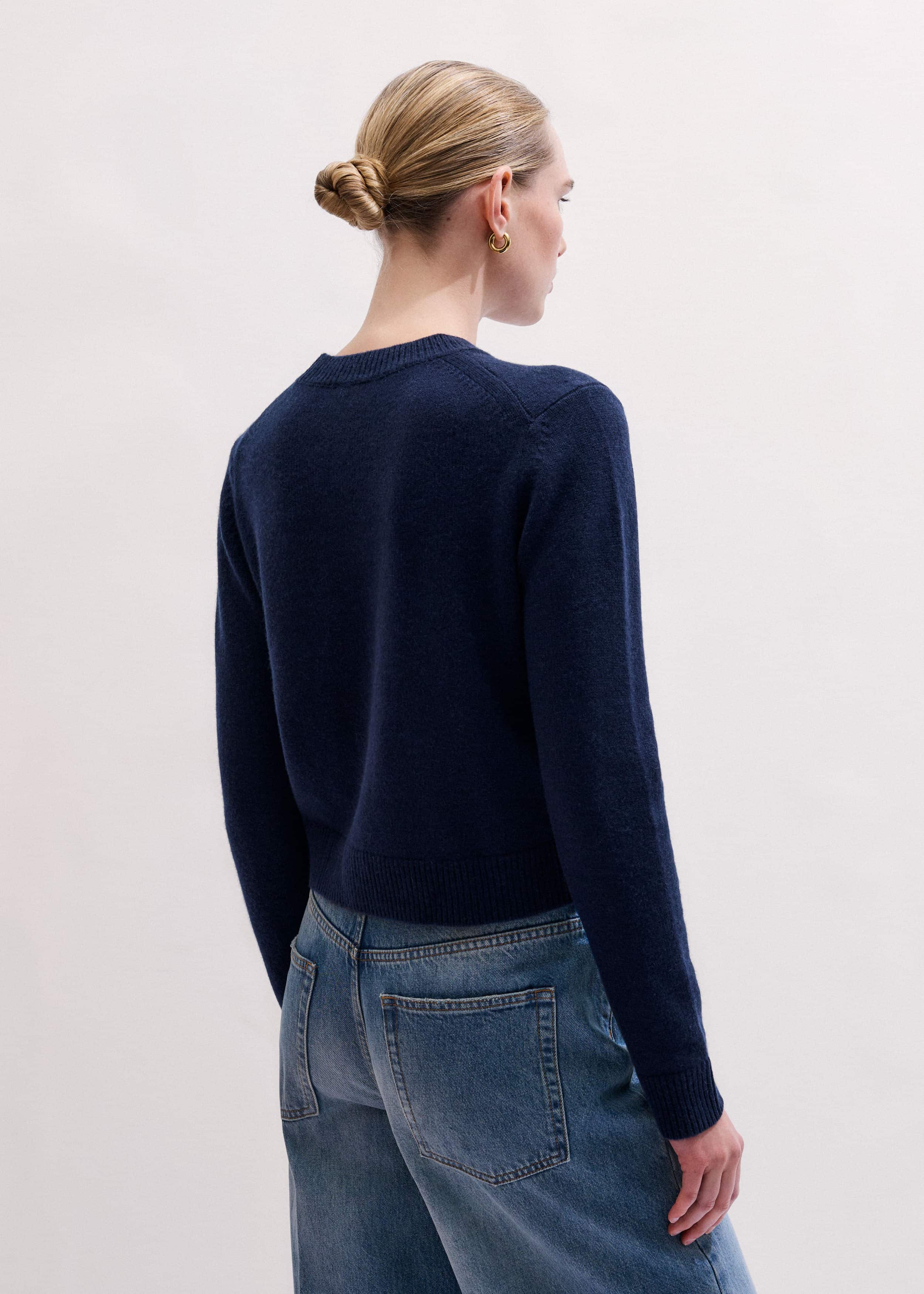 Navy Cashmere Crew Neck Crop Sweater meandem