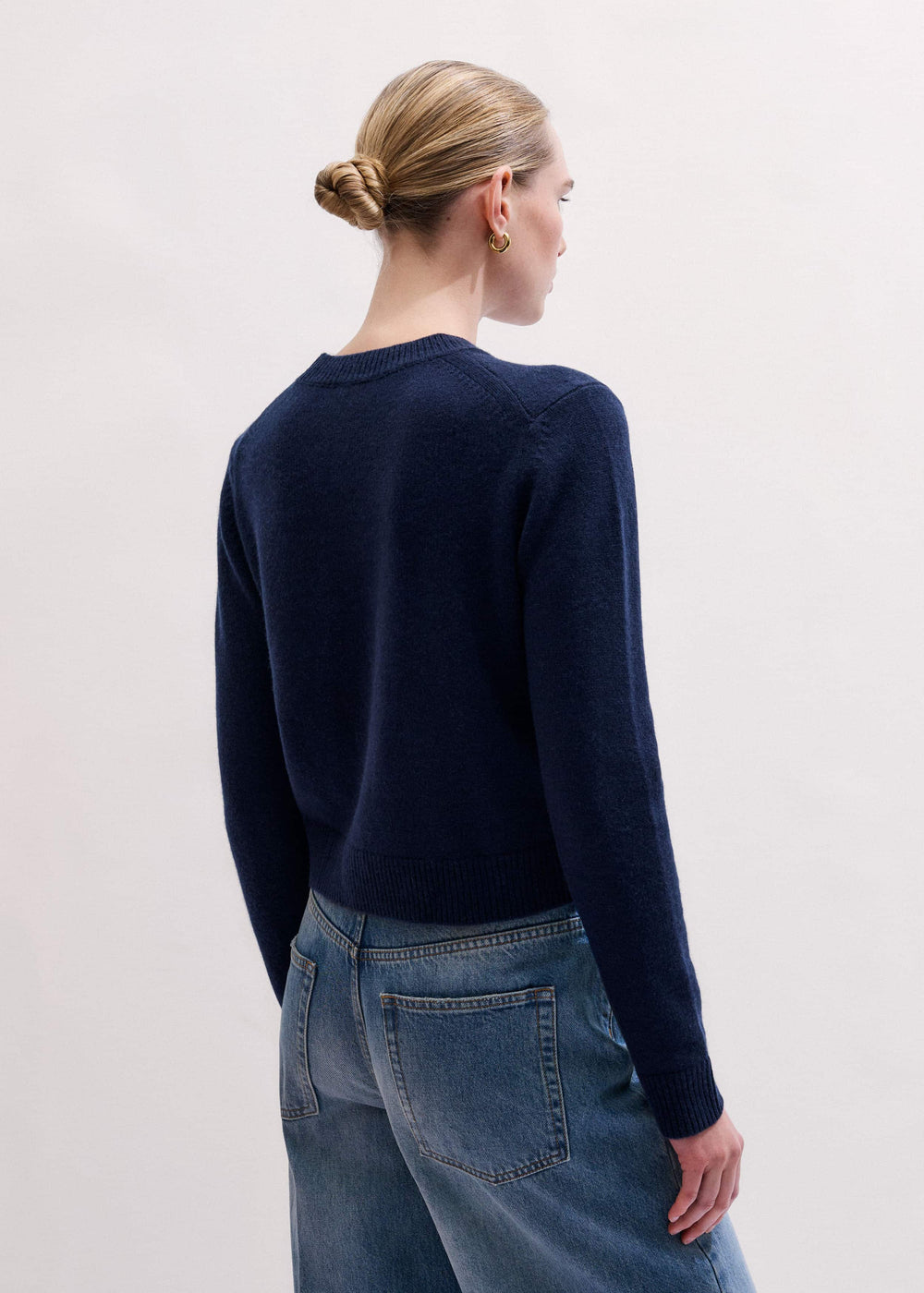 Navy Cashmere Crew Neck Crop Sweater meandem