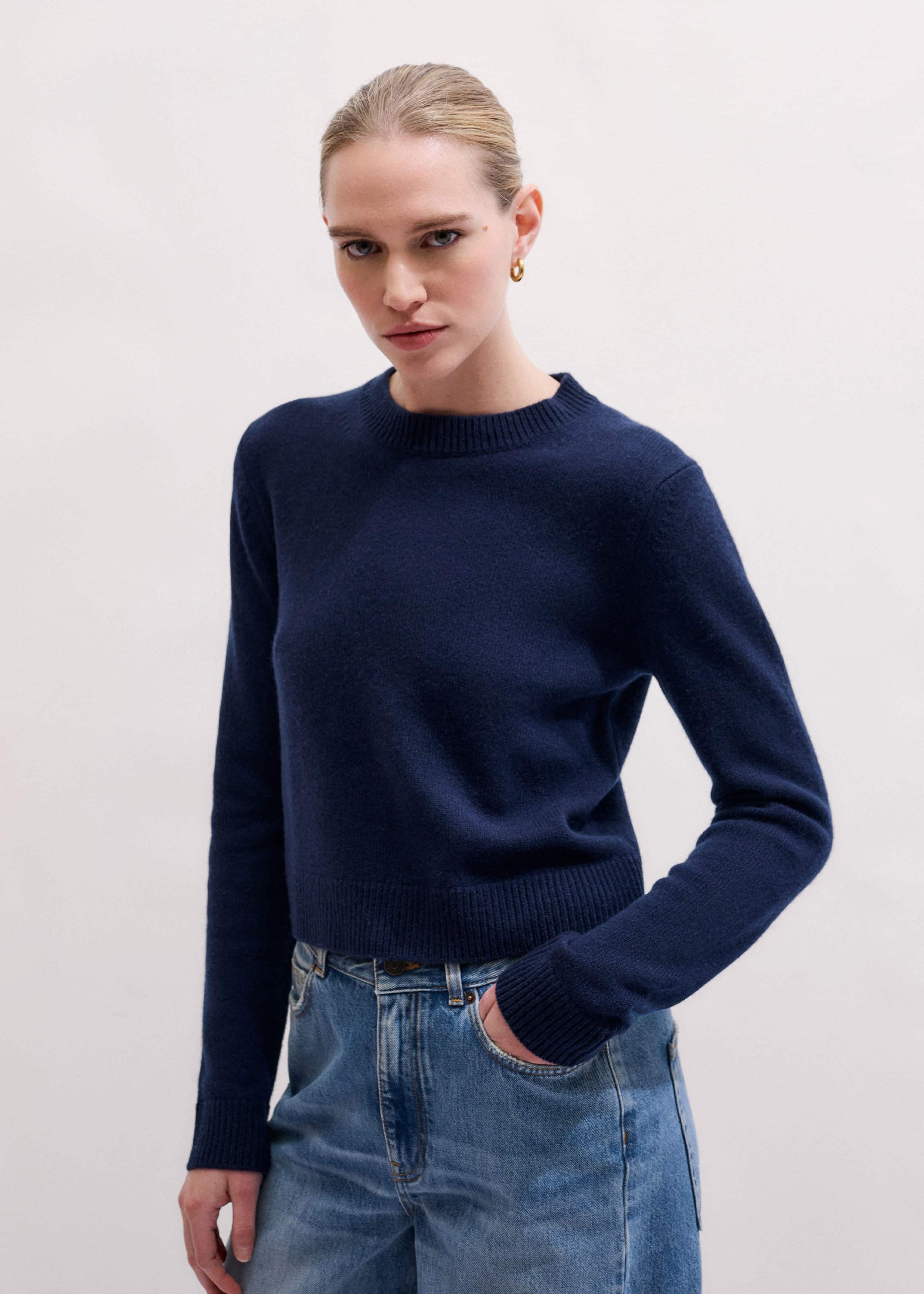 Navy Cashmere Crew Neck Crop Sweater meandem
