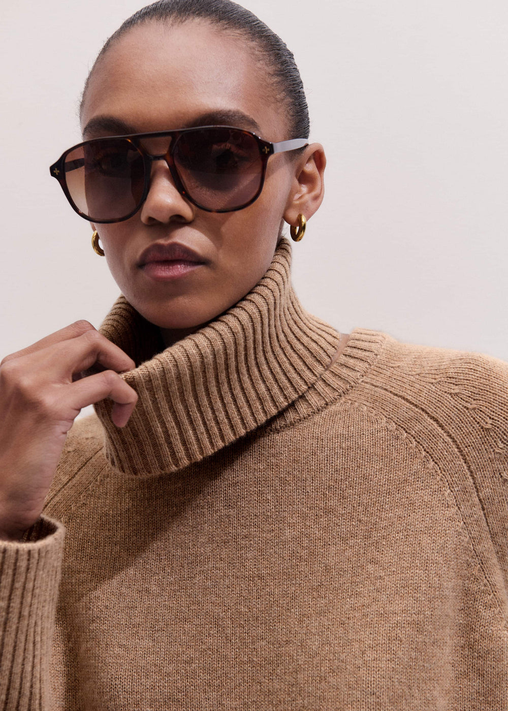 Brown Cashmere Curved Hem Raglan Sweater + Snood meandem