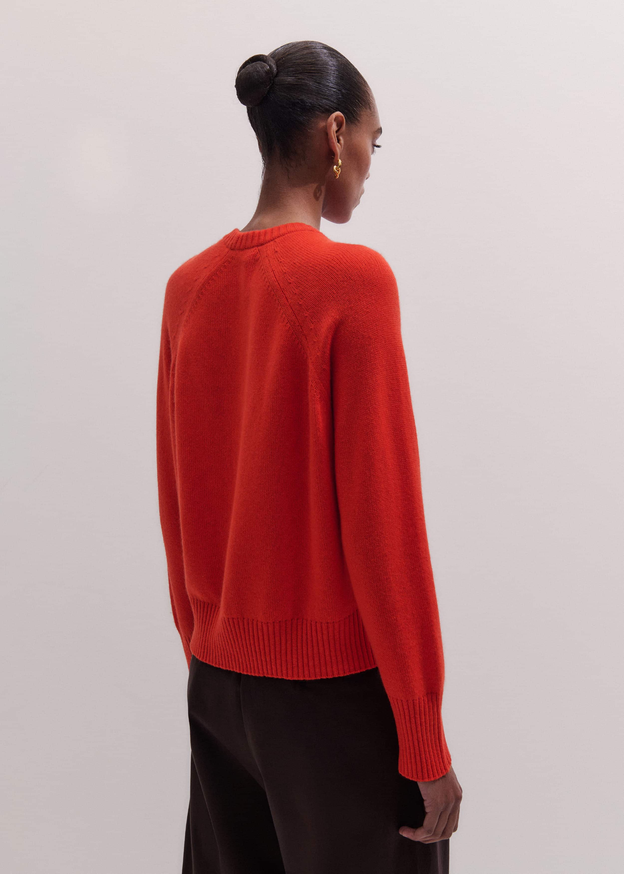 Red Cashmere Curved Hem Raglan Sweater + Snood meandem