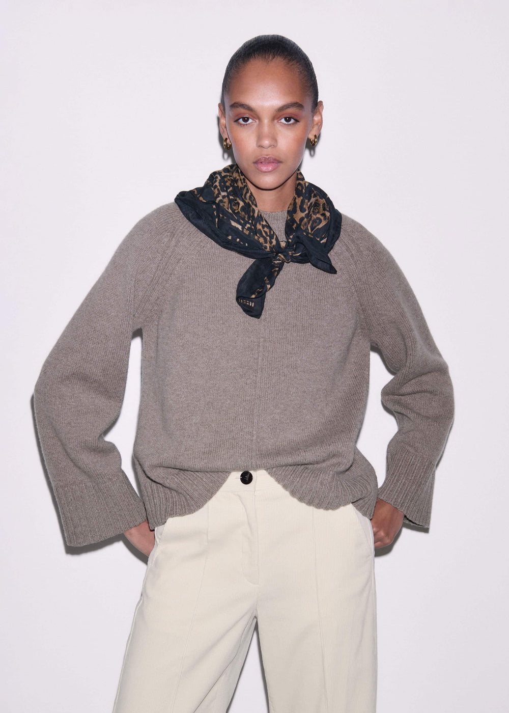Brown Exposed Seam Raglan Sweater + Snood meandem