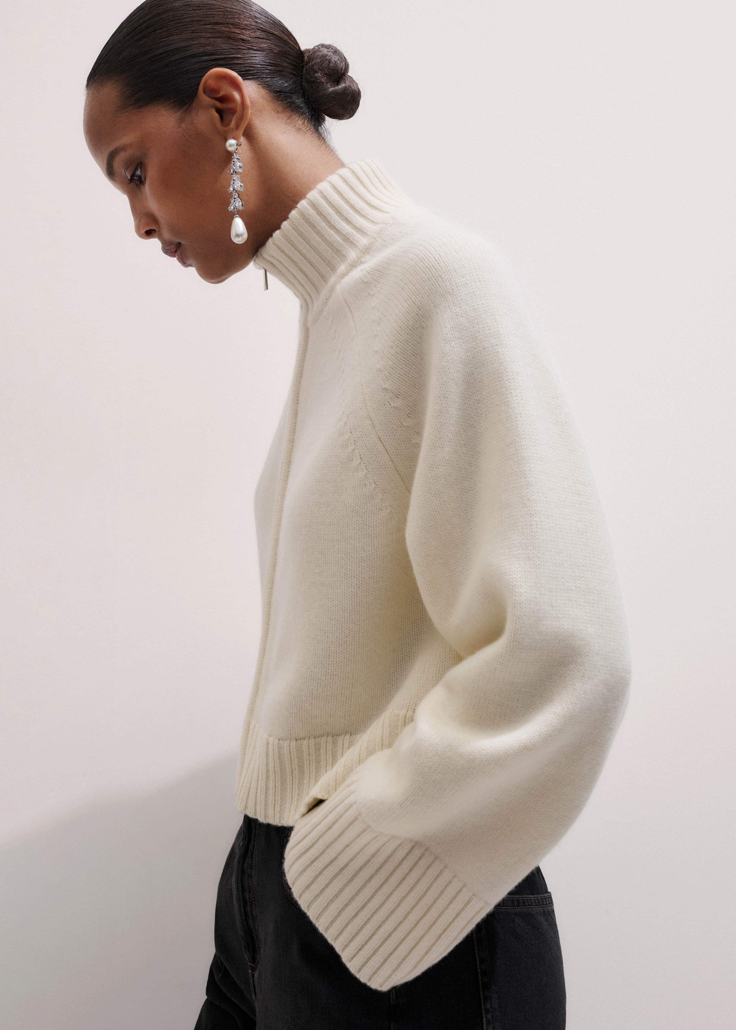 Cream Two-Way Zip Jacket meandem