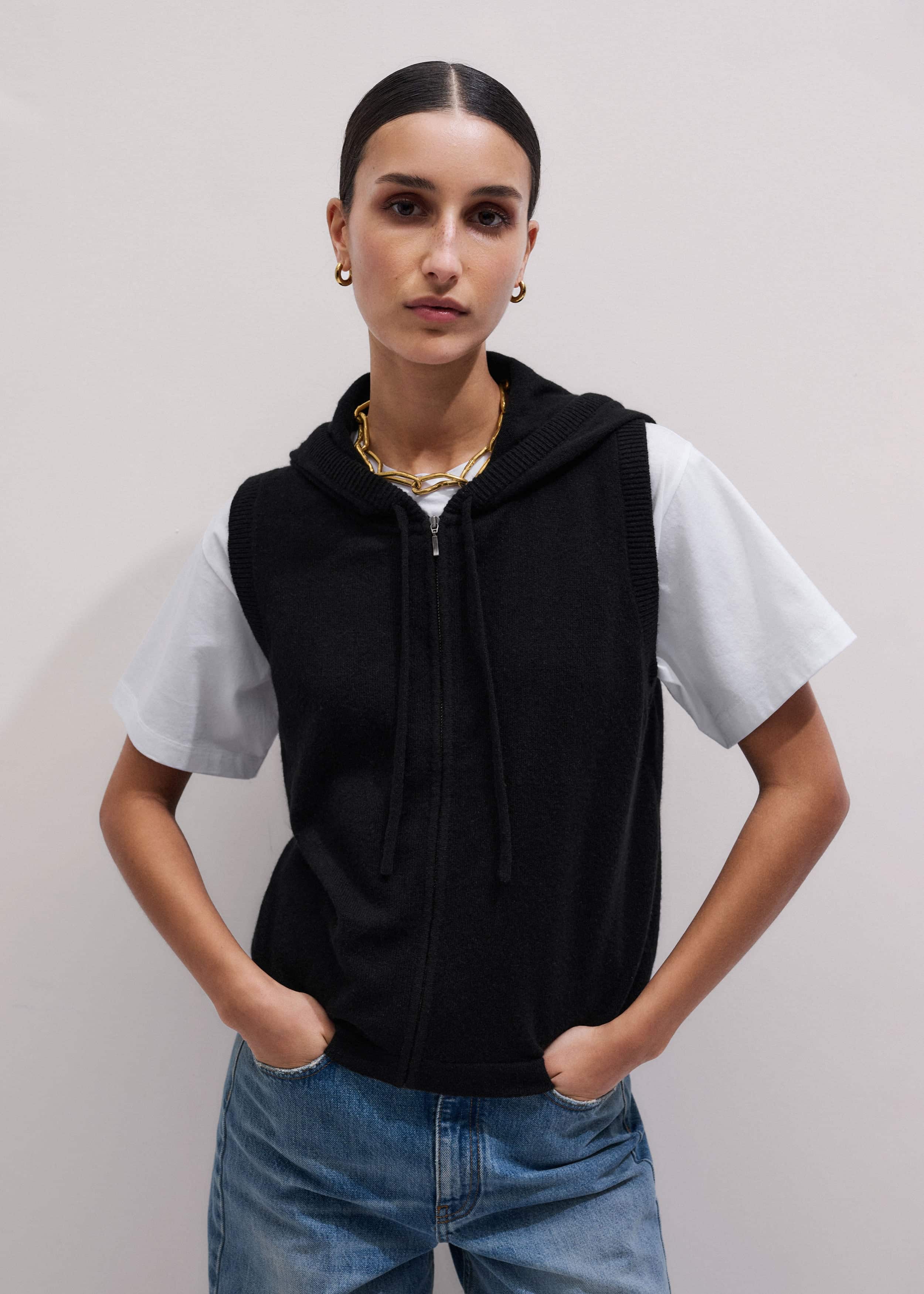 Black Cashmere Sleeveless Relaxed Zip Hoodie meandem