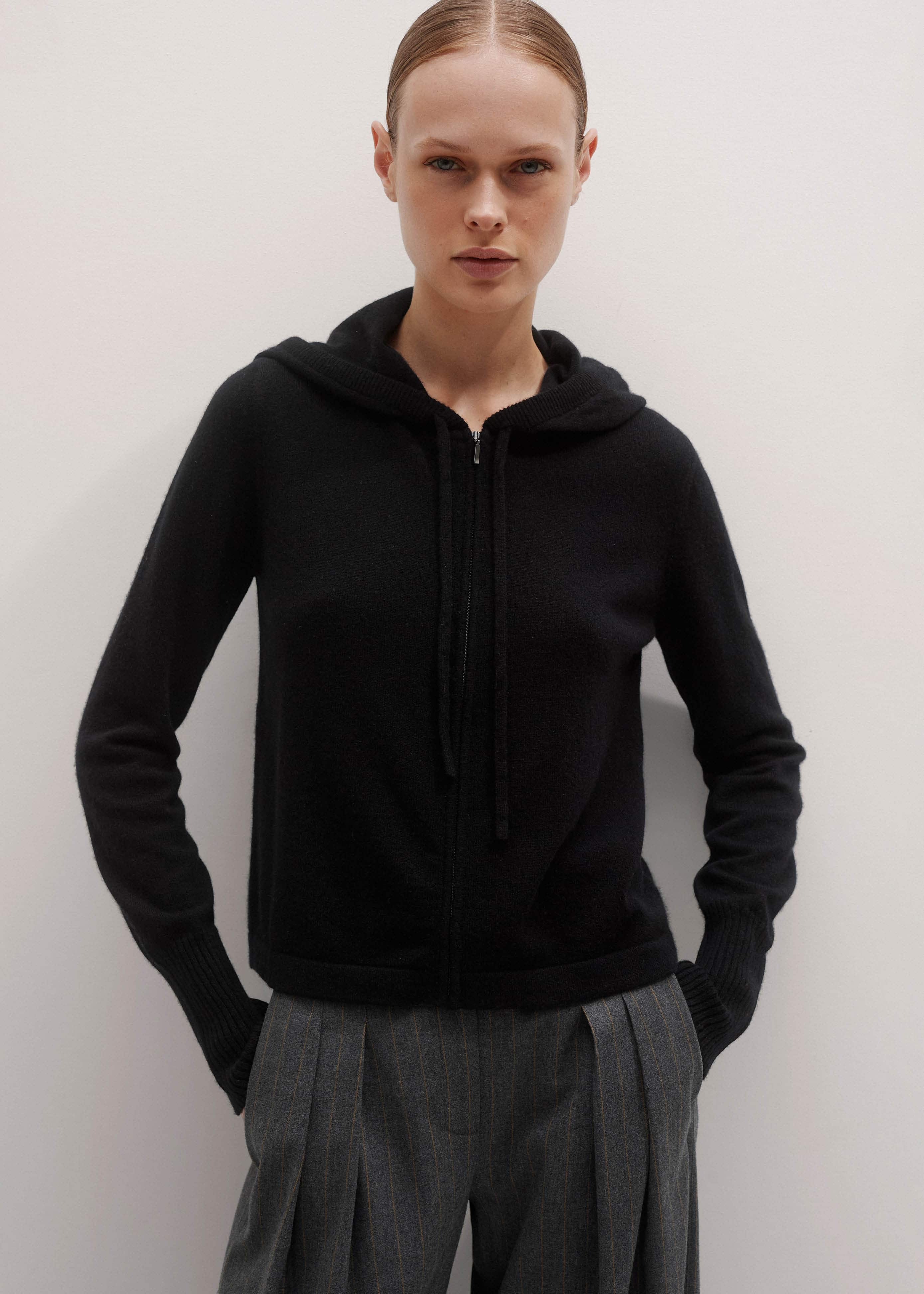 Black Cashmere Relaxed Fit Box Zip Hoodie meandem