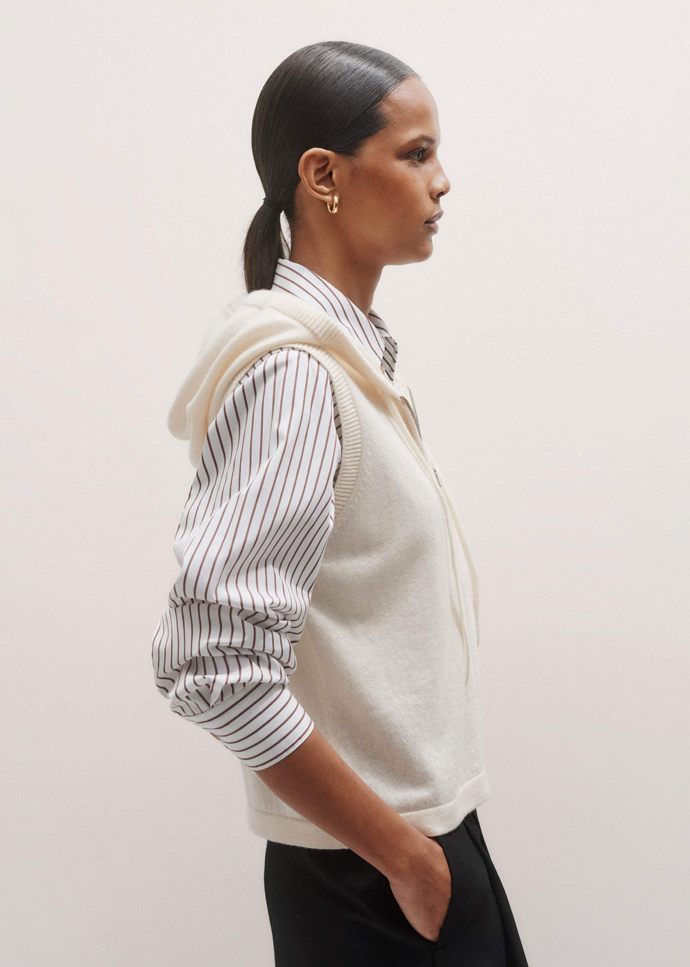 Cream Icon Cashmere Sleeveless Blazer Hoody meandem