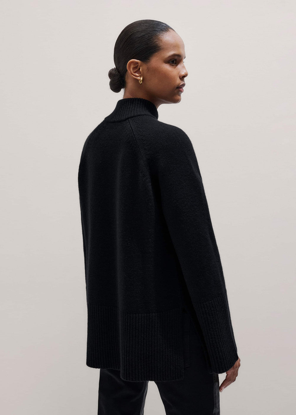 Black Button-Through Longline Cardigan meandem
