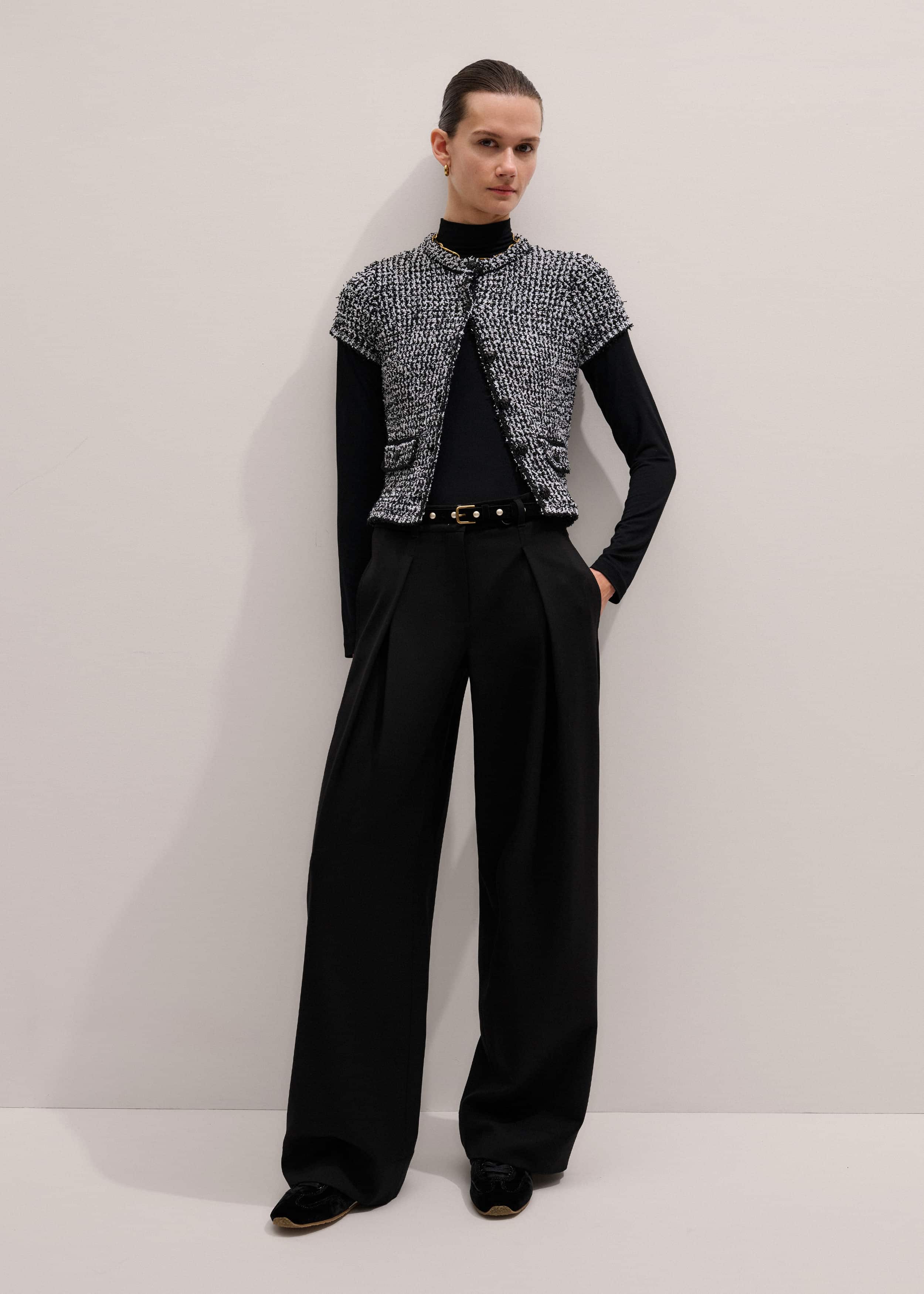 Black Tweed Knit Pouf Sleeve Crop Jacket meandem