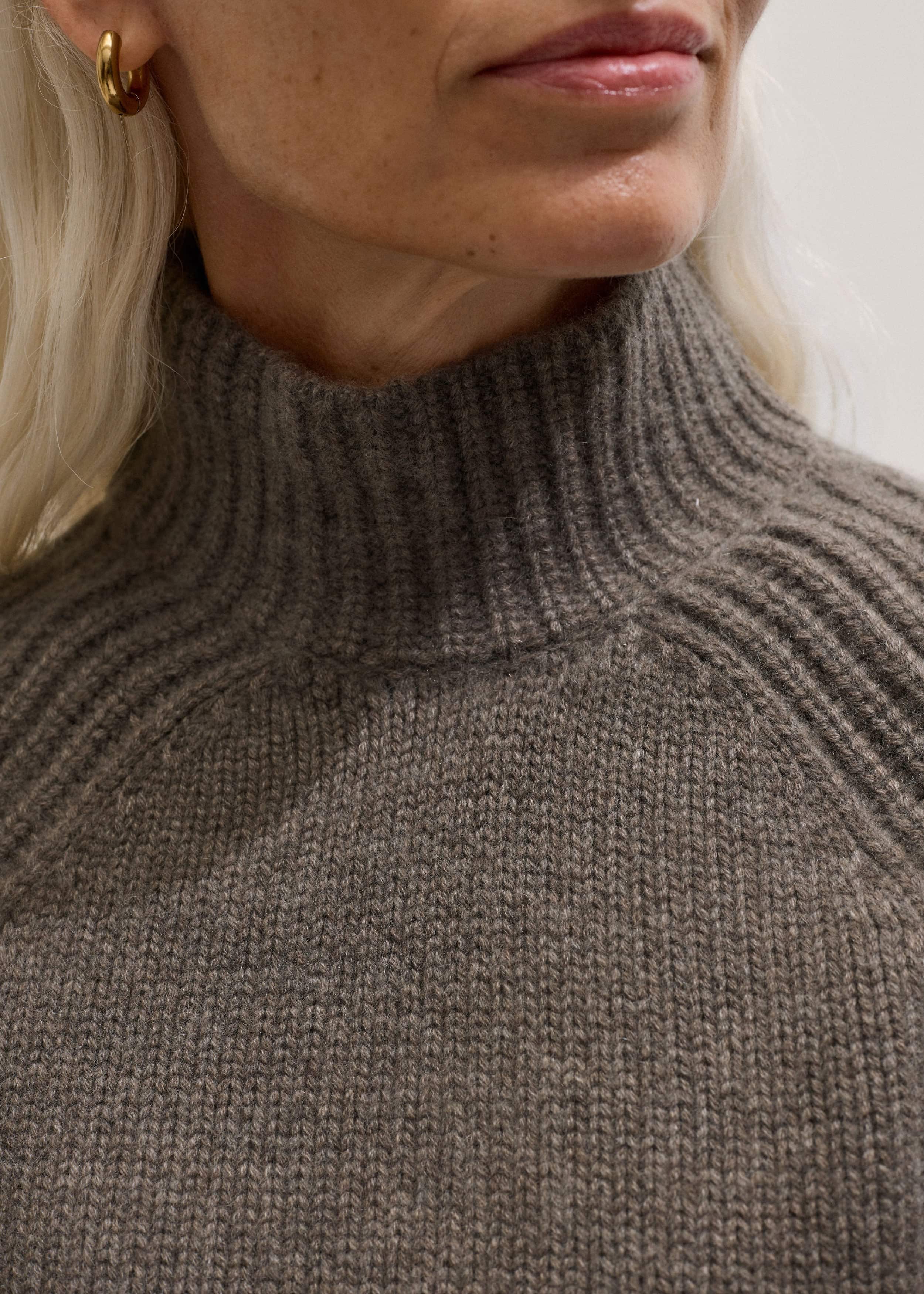 Brown Cashmere High Neck Relaxed Statement Sweater meandem