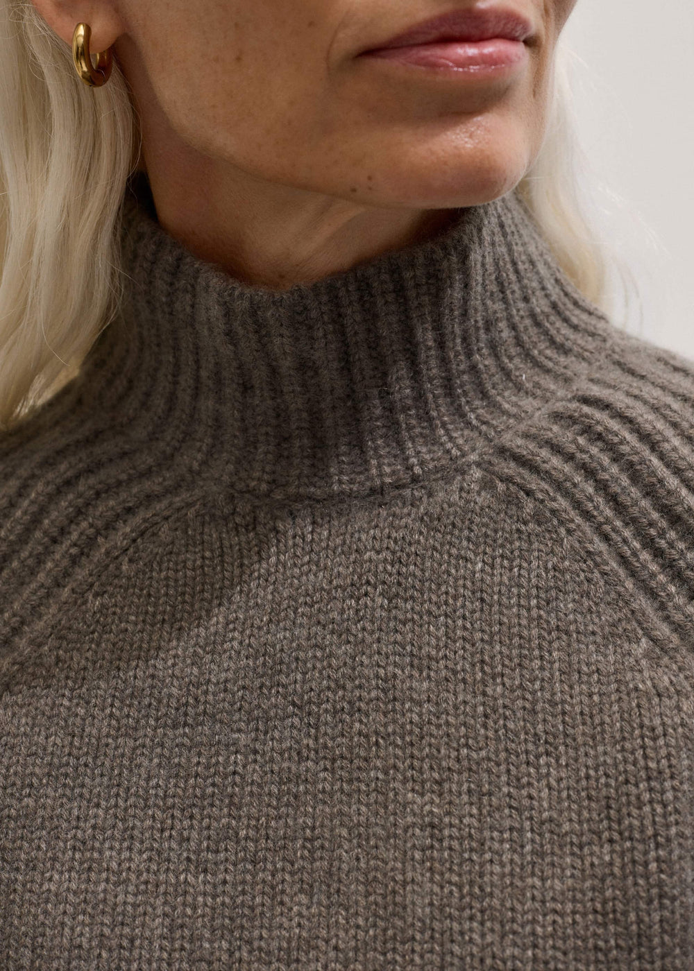 Brown Cashmere High Neck Relaxed Statement Sweater meandem