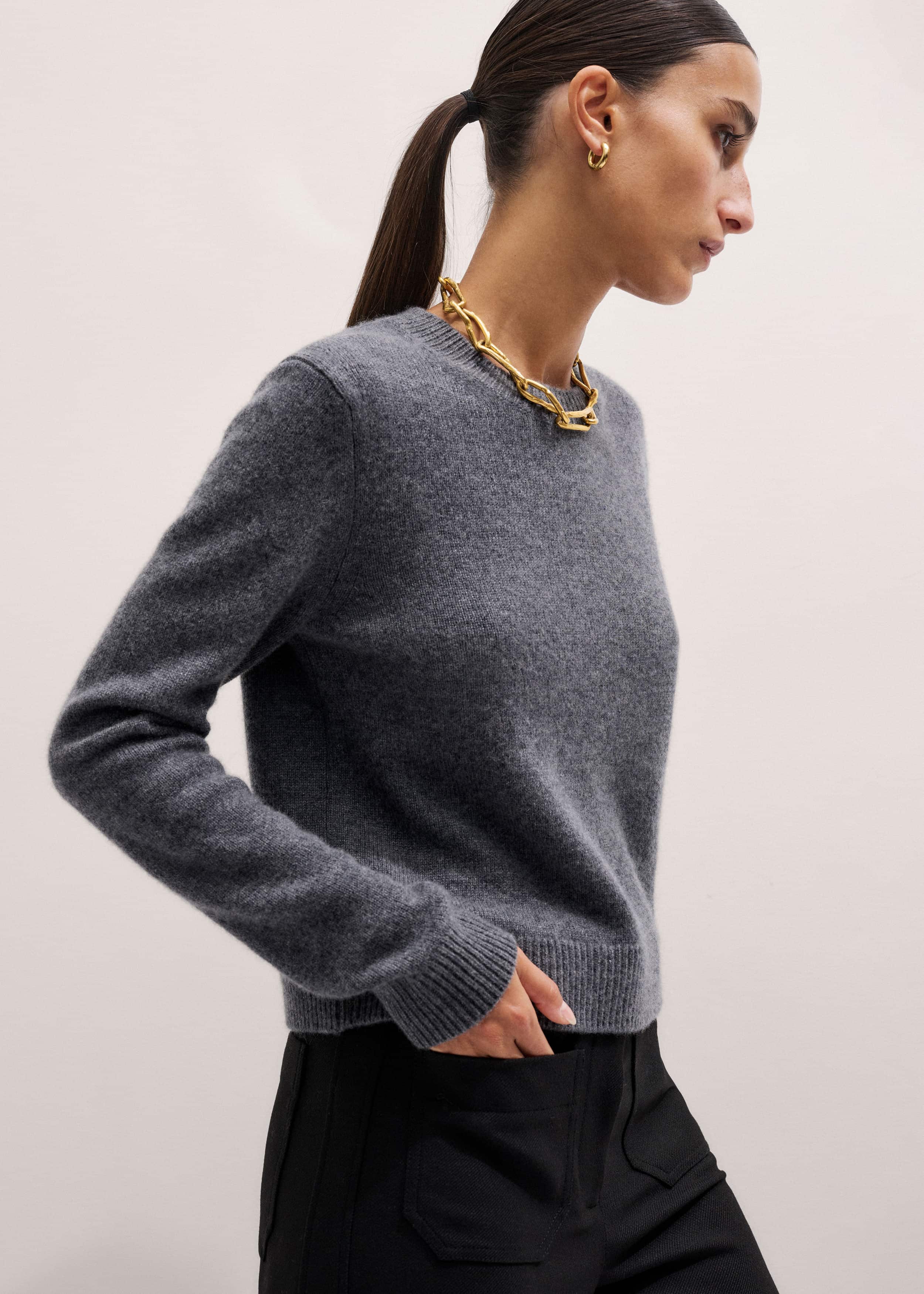 Gray Cashmere Relaxed Crop Sweater meandem