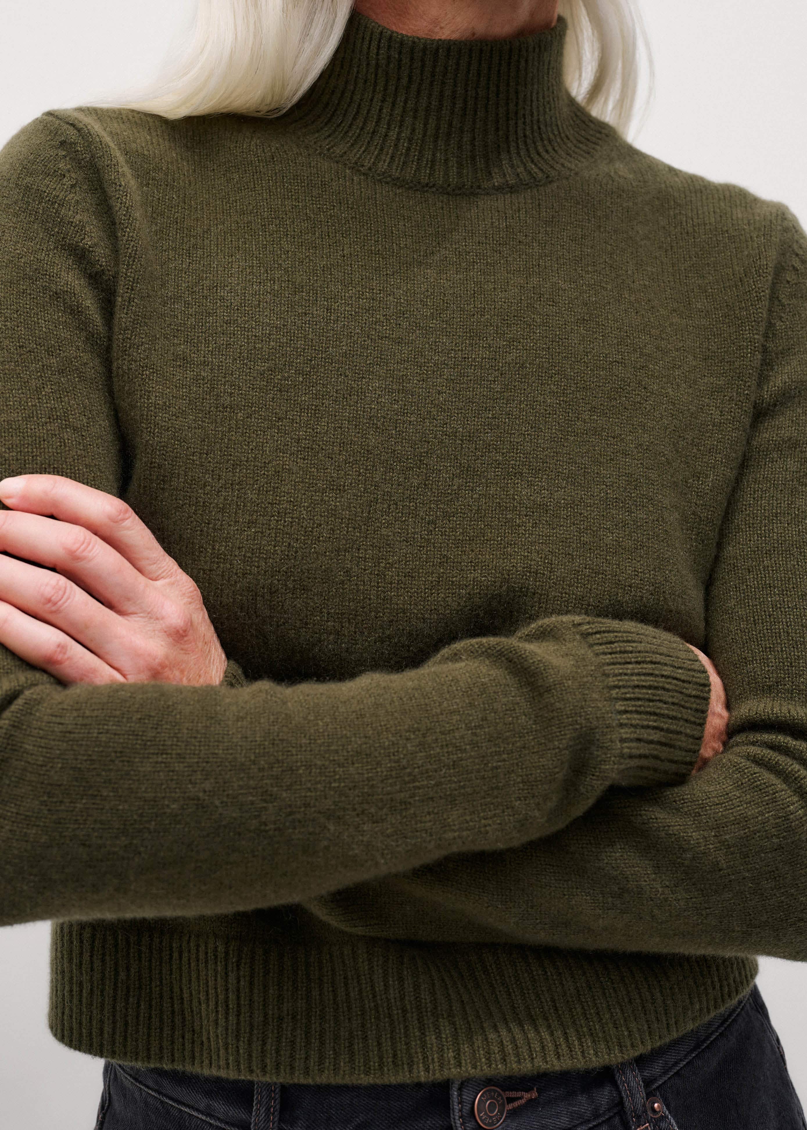 Olive Green High Neck Crop Sweater meandem