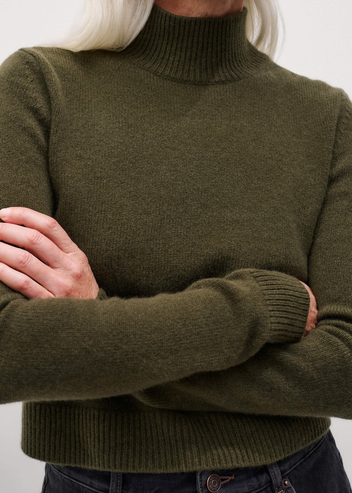 Olive Green High Neck Crop Sweater meandem