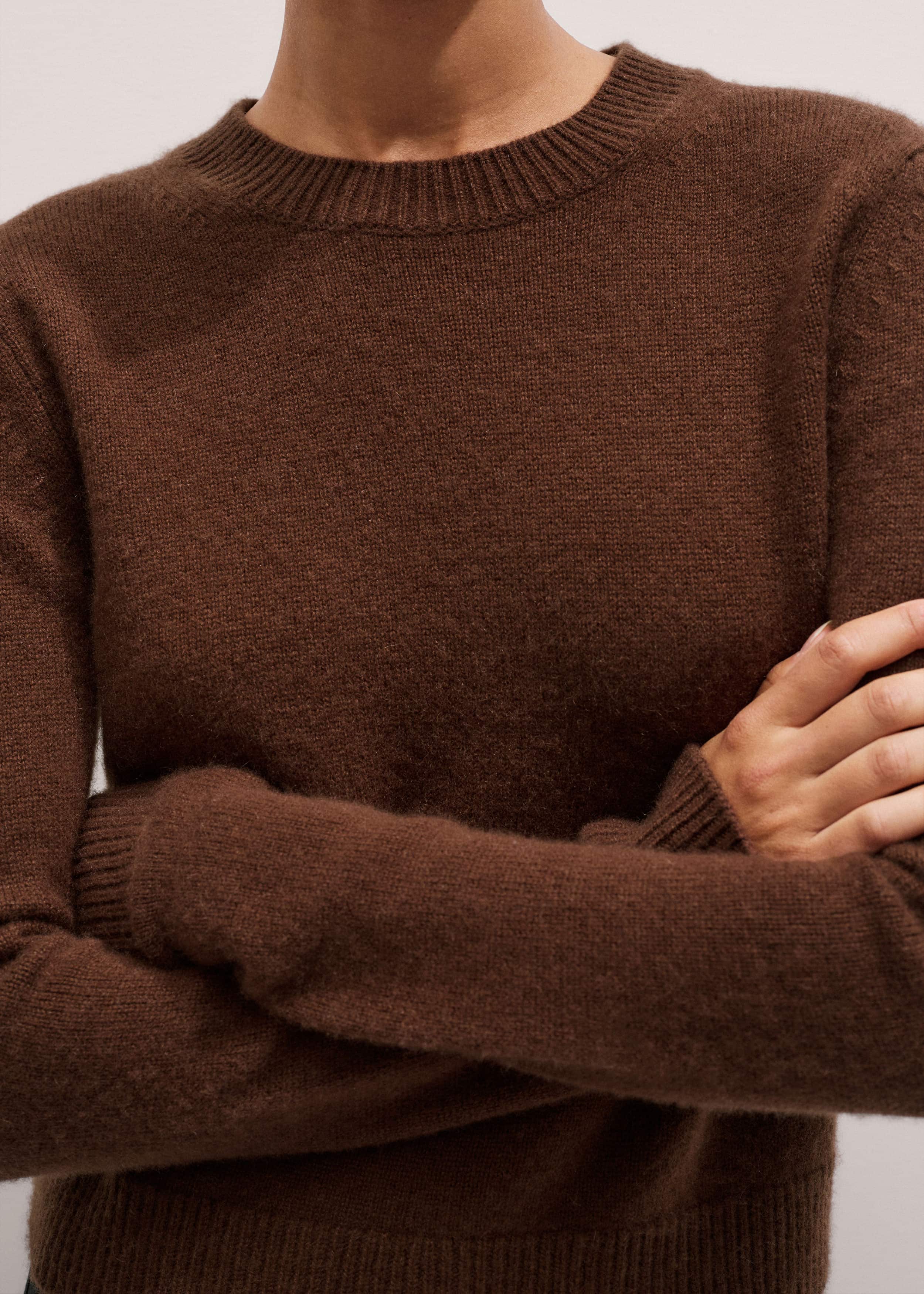 Brown Cashmere Relaxed Crop Sweater meandem