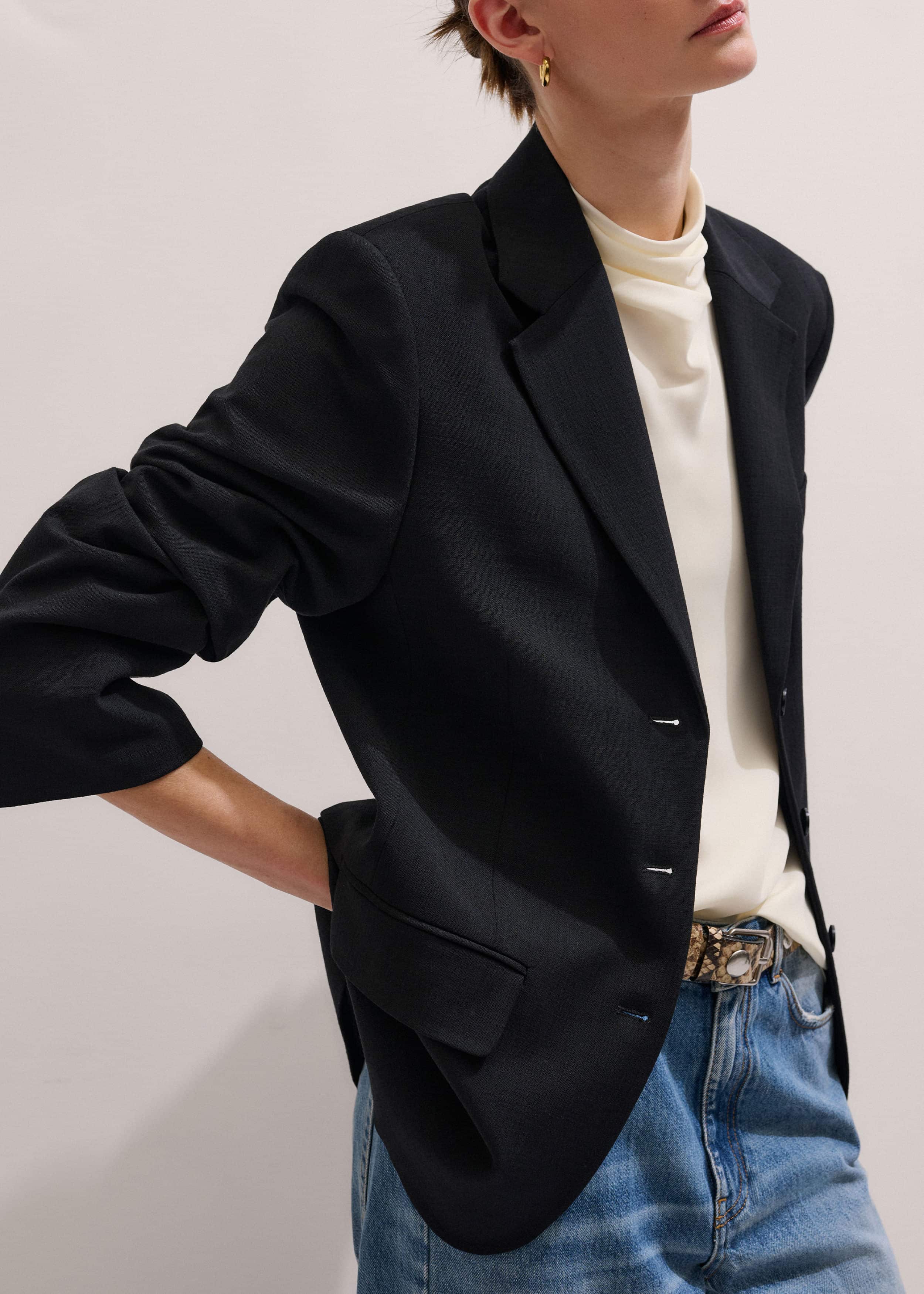 Black Icon Oversized Blazer meandem