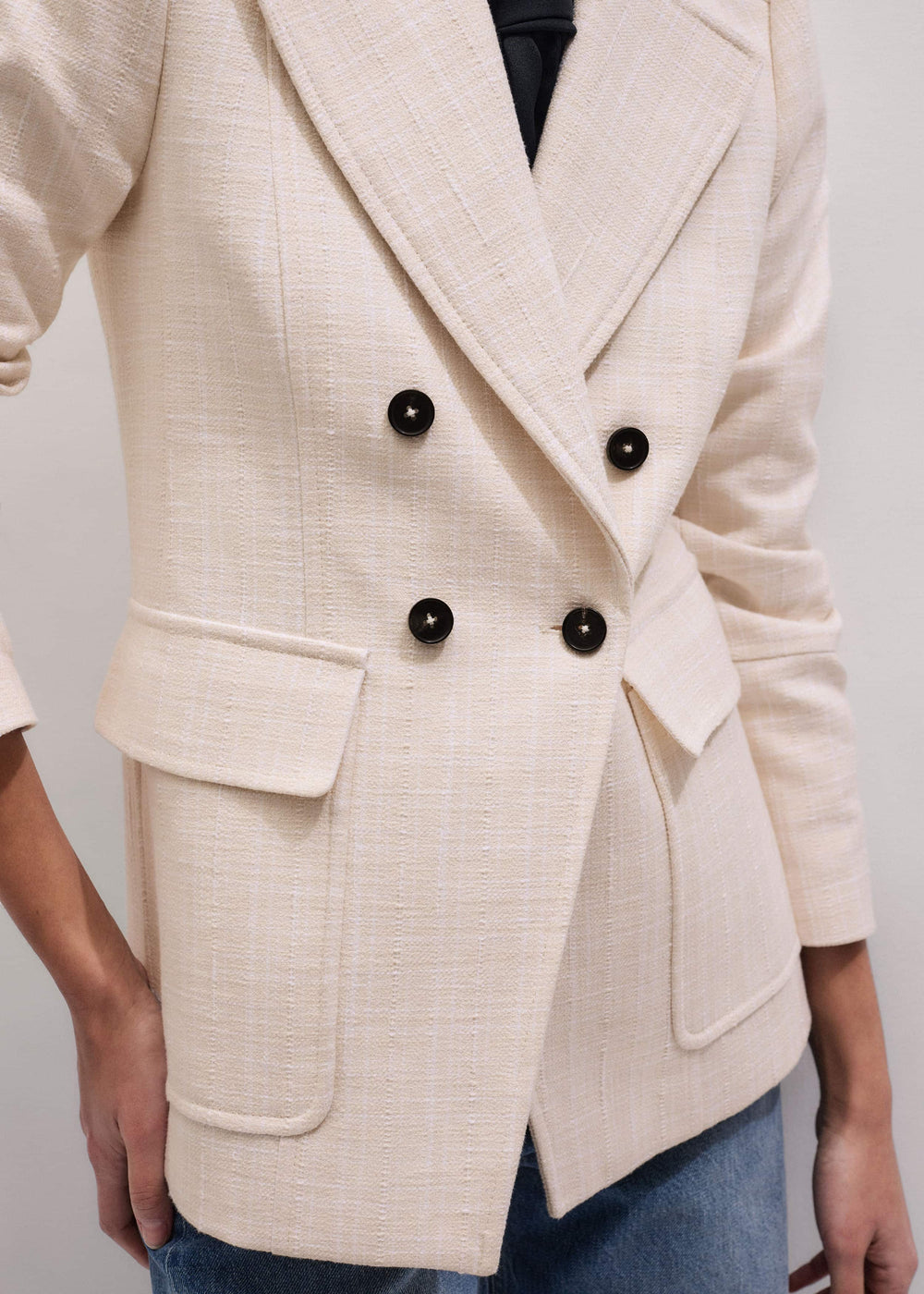 Ivory Slim Feminine Sleeve Blazer meandem
