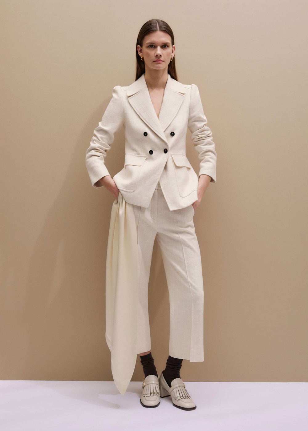Ivory Slim Feminine Sleeve Blazer meandem